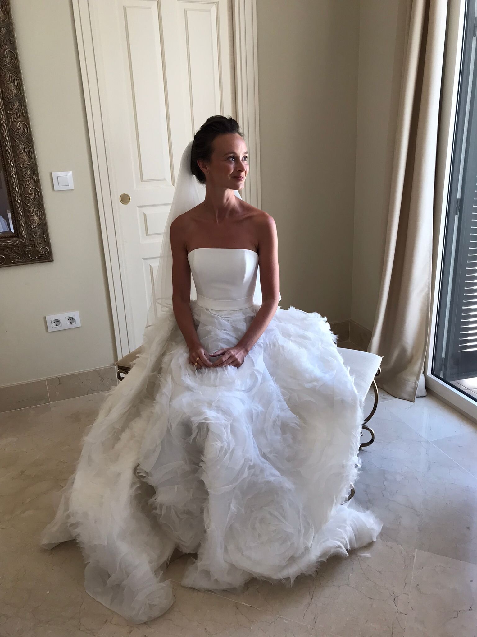 Beautiful bride Charlotte wore a wedding dress by Halfpenny London