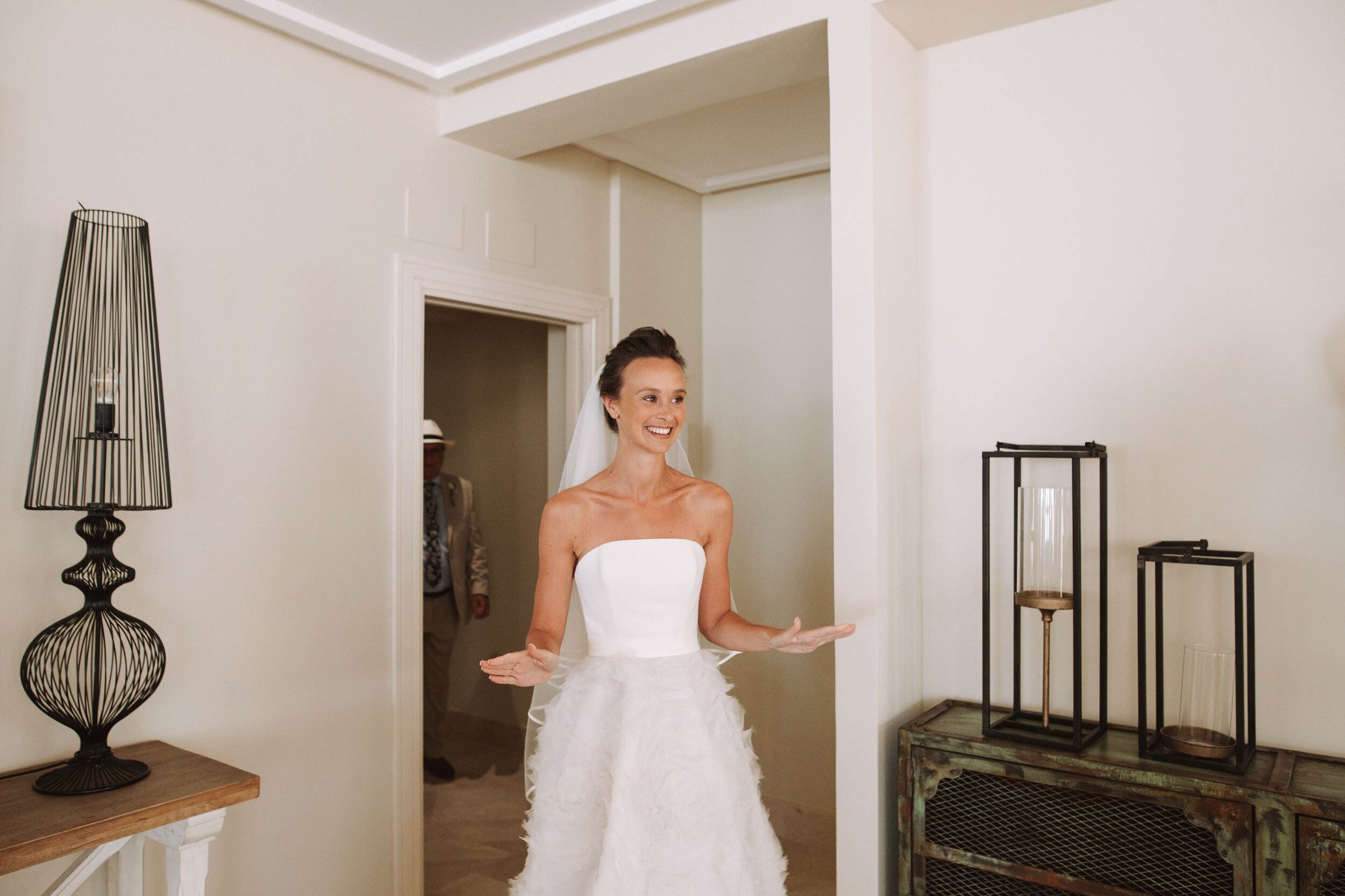 Beautiful bride Charlotte wore a wedding dress by Halfpenny London