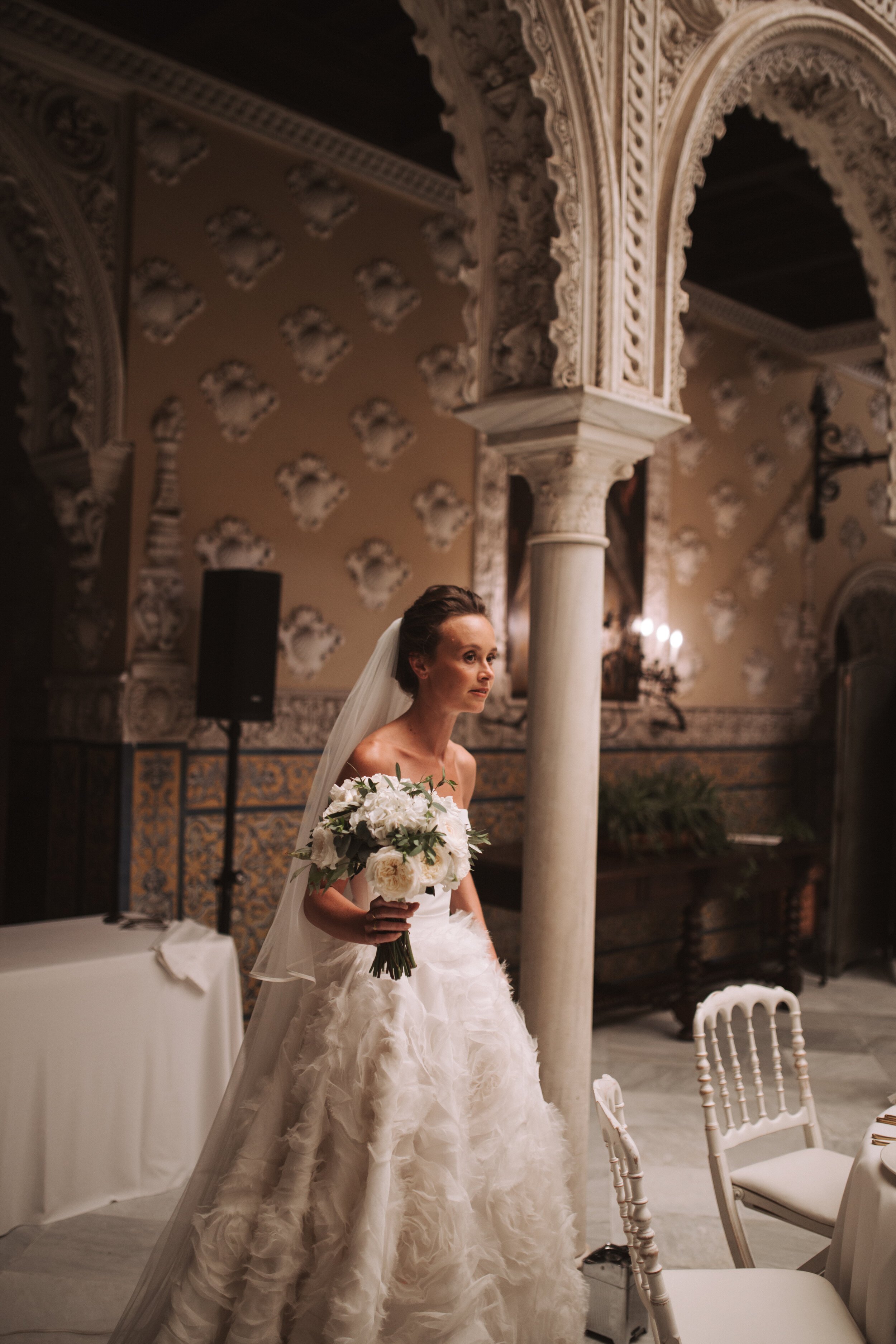 Beautiful bride Charlotte wore a wedding dress by Halfpenny London