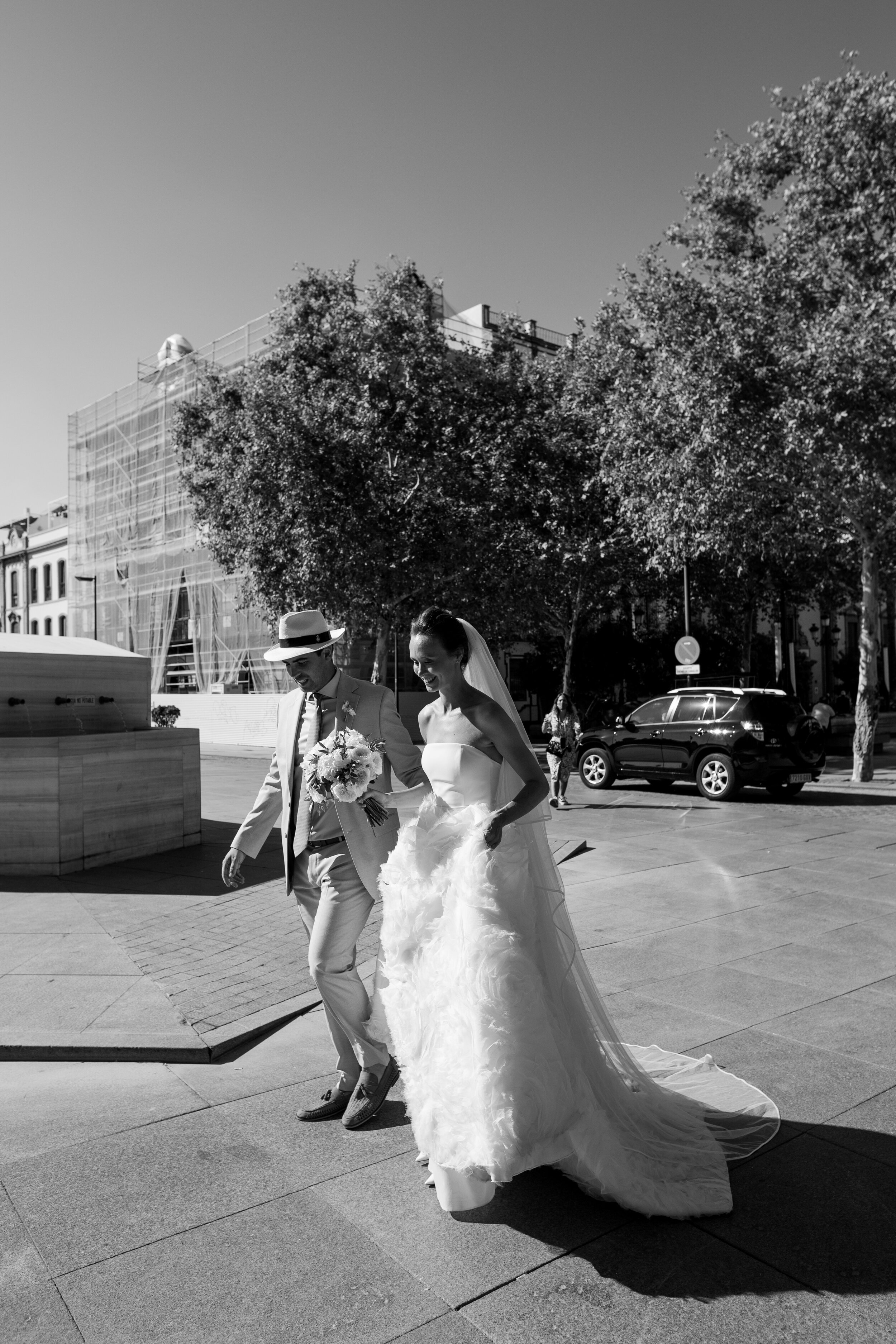 Beautiful bride Charlotte wore a wedding dress by Halfpenny London