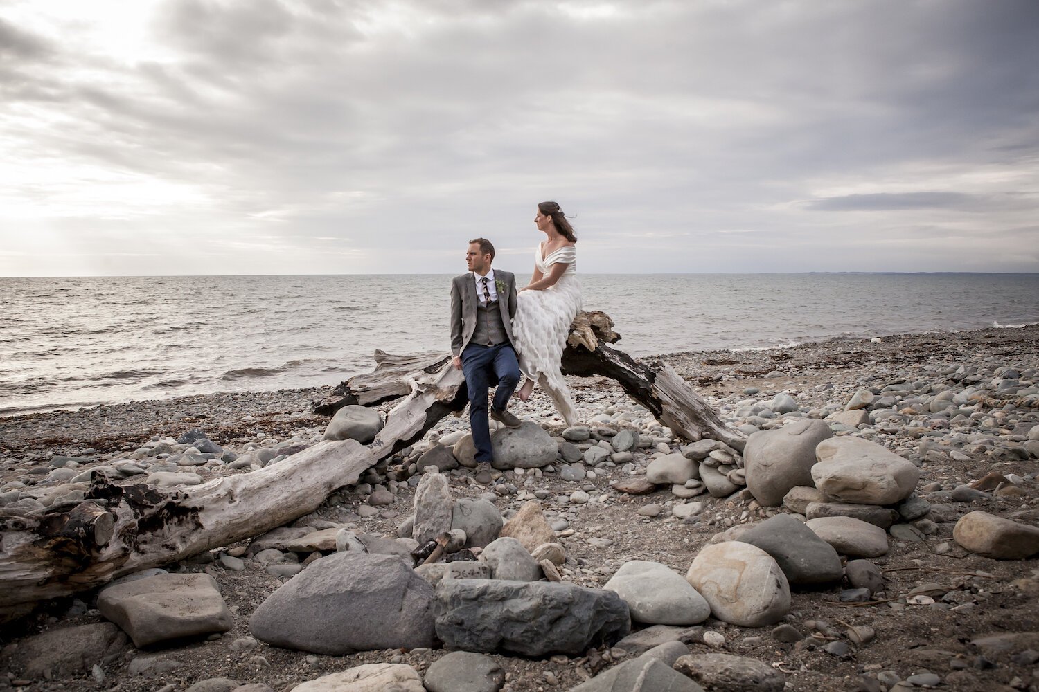 Beautiful bride Lisa wore a wedding dress by Halfpenny London