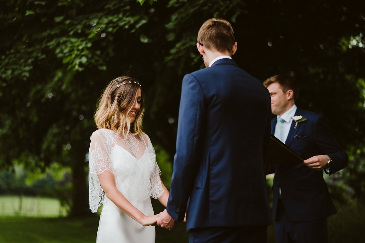 15-A-Halfpenny-London-bride-her-wedding-at-The-Pig-hotel-near-Bath.-Photography-by-John-Barwood.-.jpg