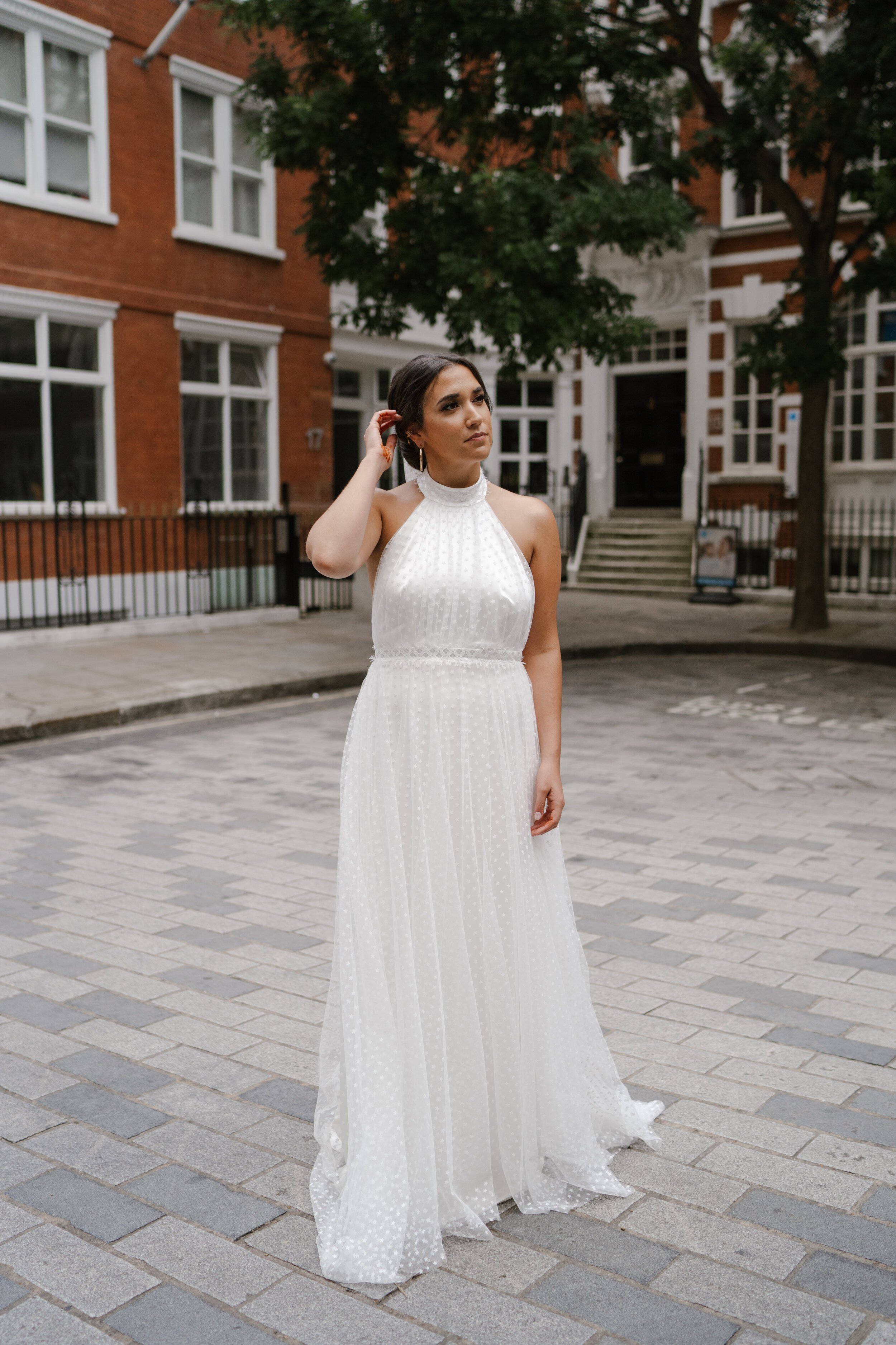 Beautiful bride Vanessa wore a wedding dress by Halfpenny London