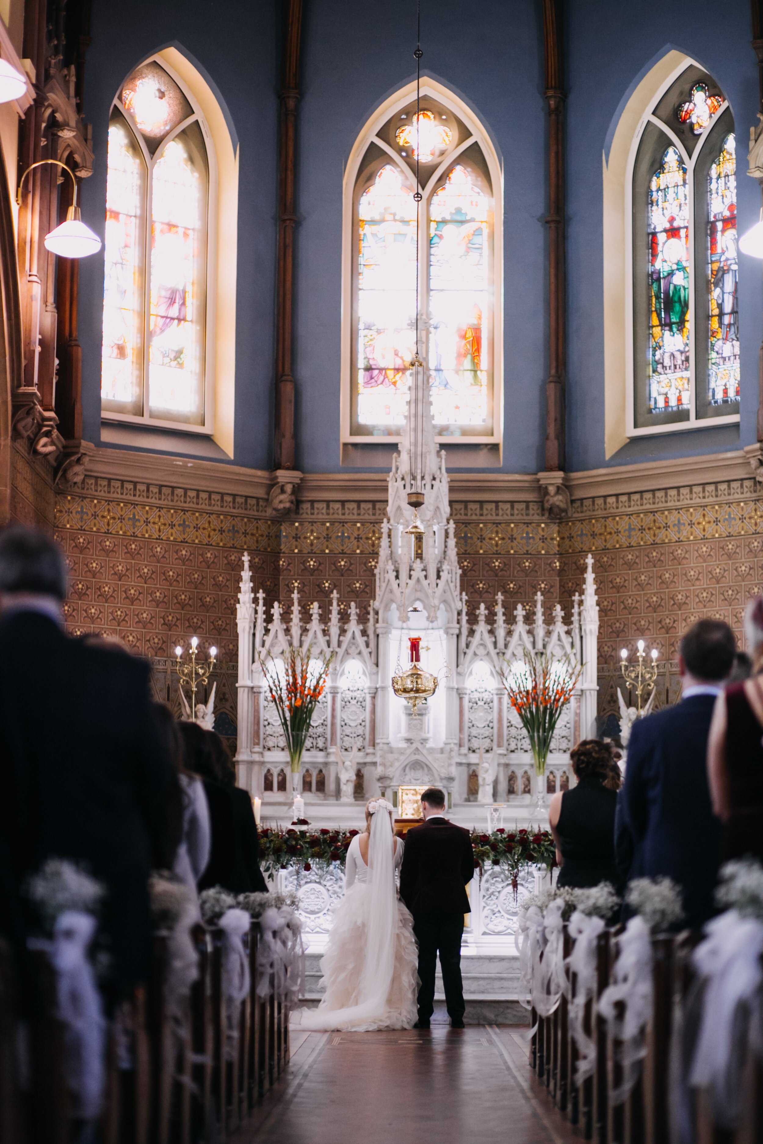 Beautiful bride Lisa wore a wedding dress by Halfpenny London