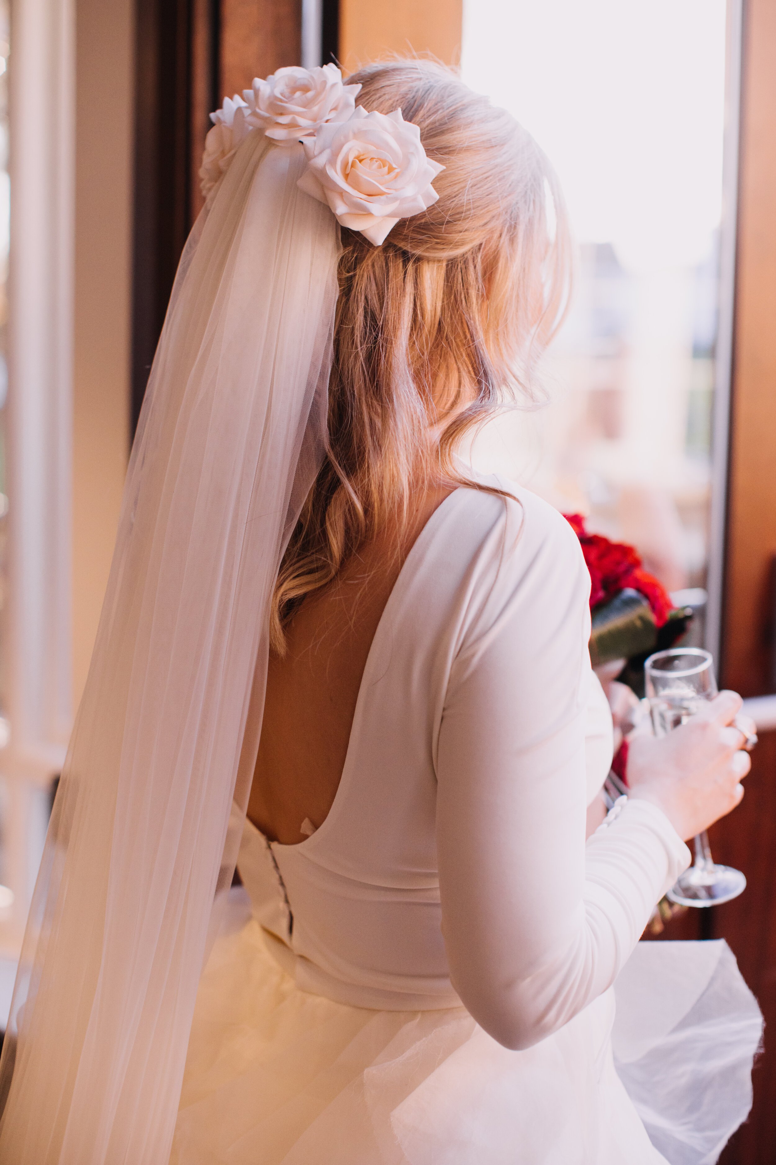 Beautiful bride Lisa wore a wedding dress by Halfpenny London