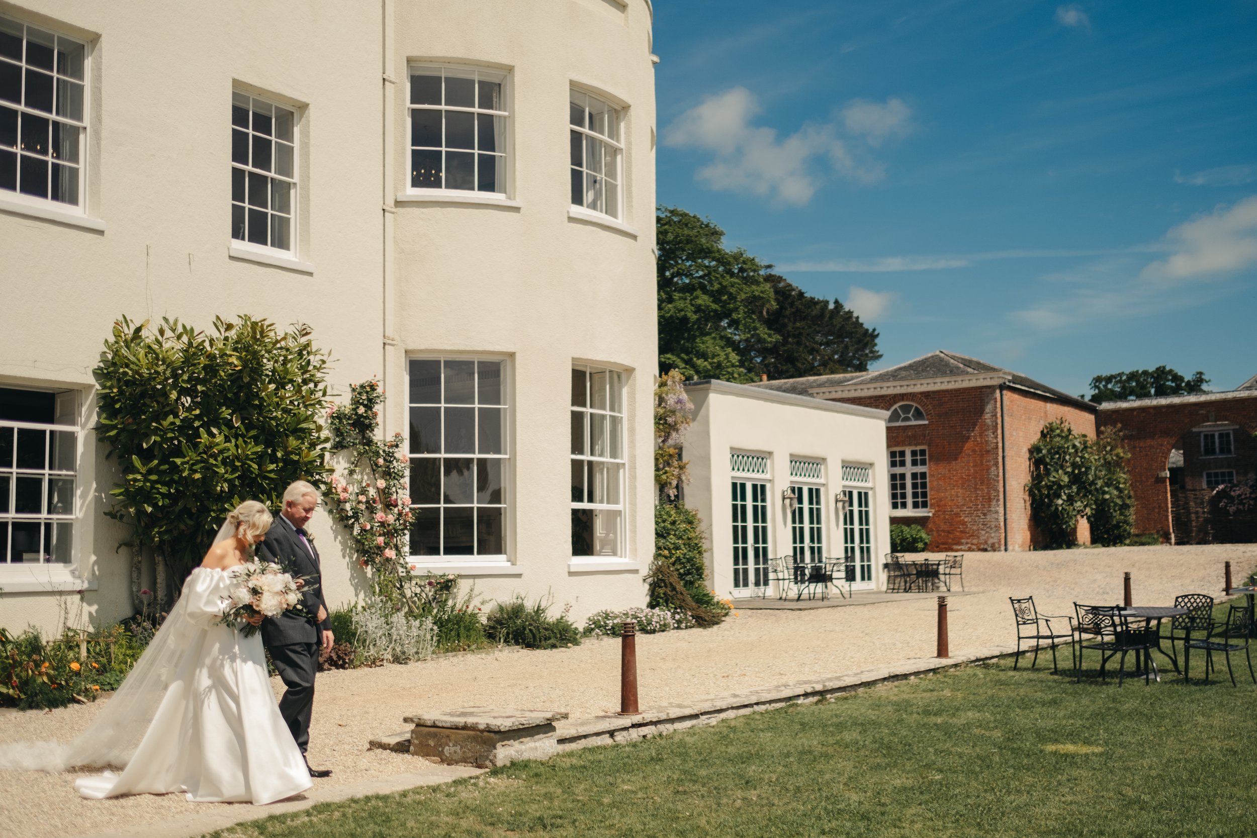 Beautiful bride Tamzen wears the Ellie skirt wedding dress by Halfpenny London