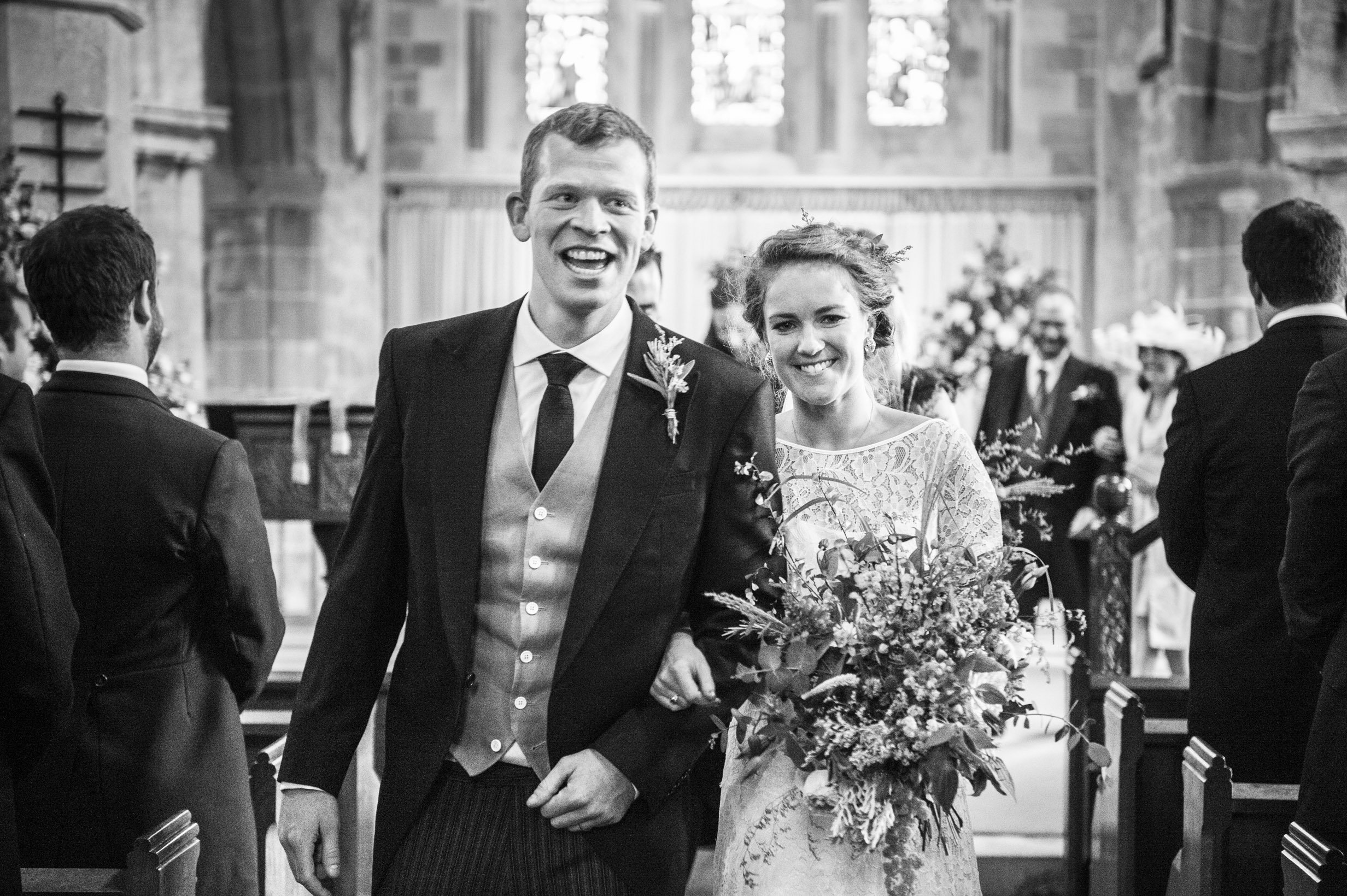 Beautiful+bride+Imogen+wore+a+lace+wedding+dress+by+Halfpenny+London4.jpeg