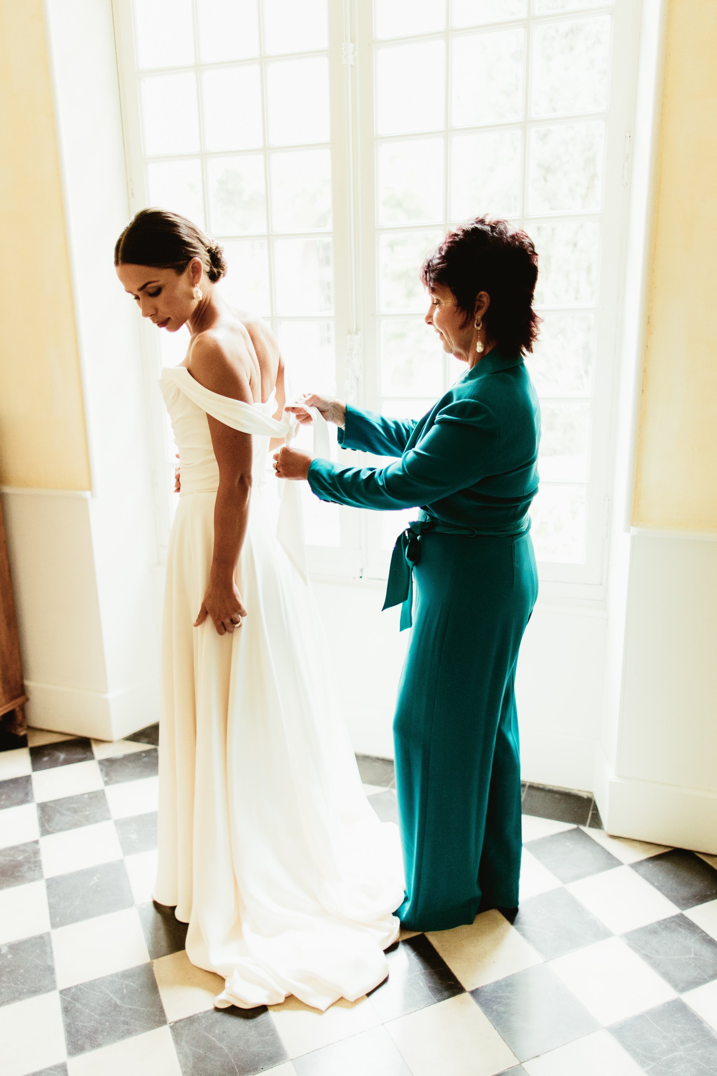 Beautiful bride Jess wore the silk Charlotte wedding dress by Halfpenny London