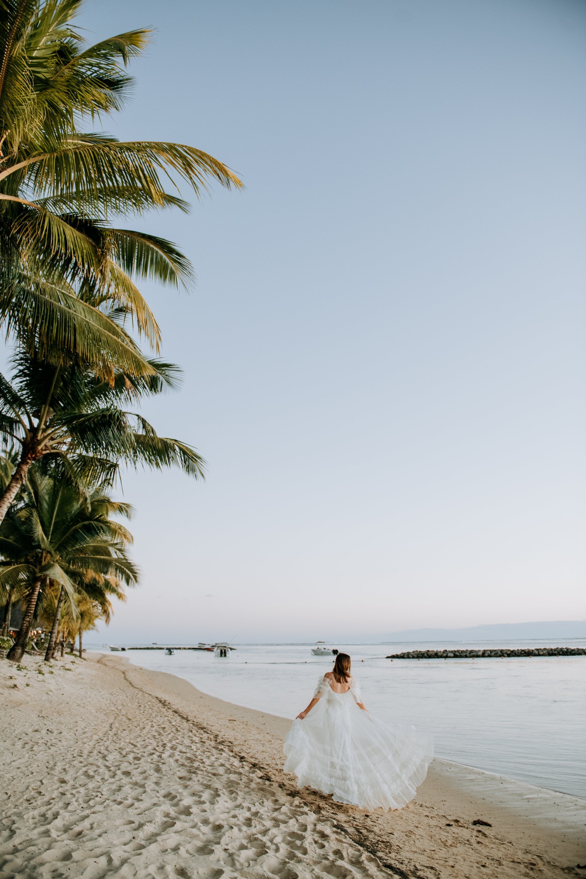 Beautiful Charlotte wore the silk organza Mayfair wedding dress by Halfpenny London for her beach destination wedding