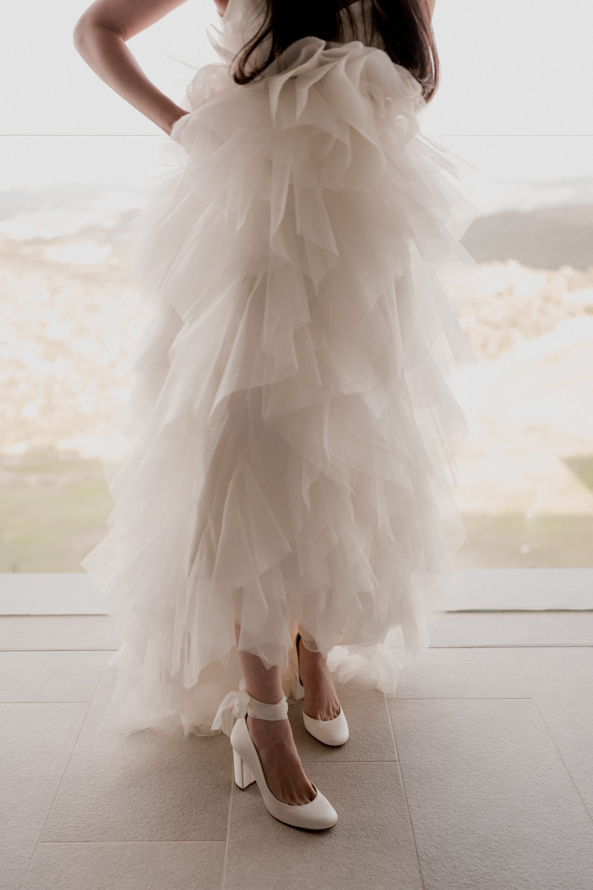 Gorgeous bride Stephanie wears the Riri skirt by Halfpenny London