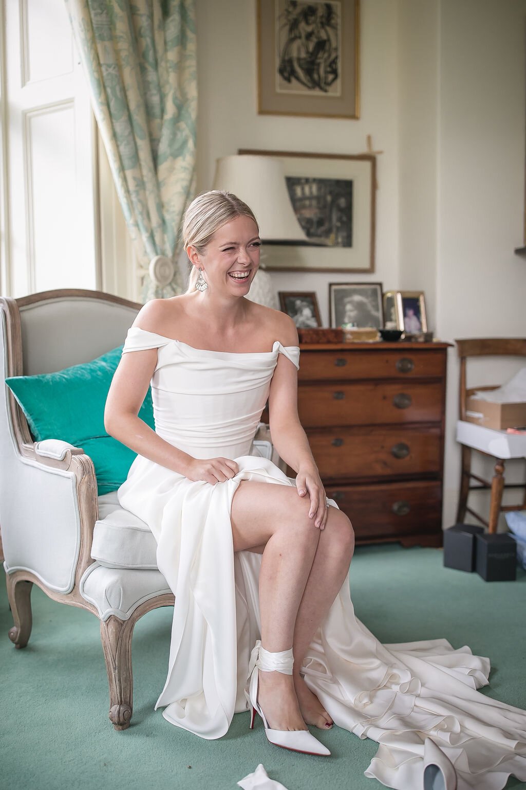 Beautiful bride Rosie wore the Charlotte wedding dress by Halfpenny London