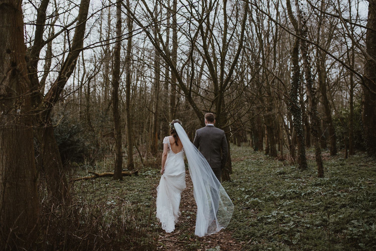 Beautiful bride Kristy wore a wedding dress by Halfpenny London