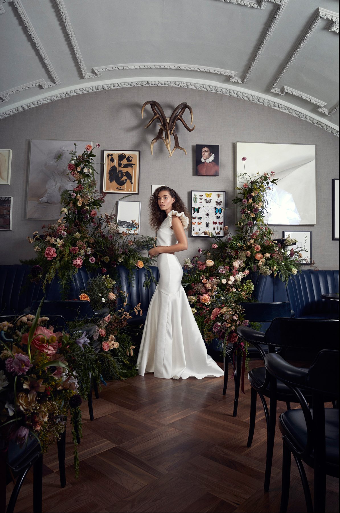 An inspiration shoot at the Groucho Club with Halfpenny London wedding dresses