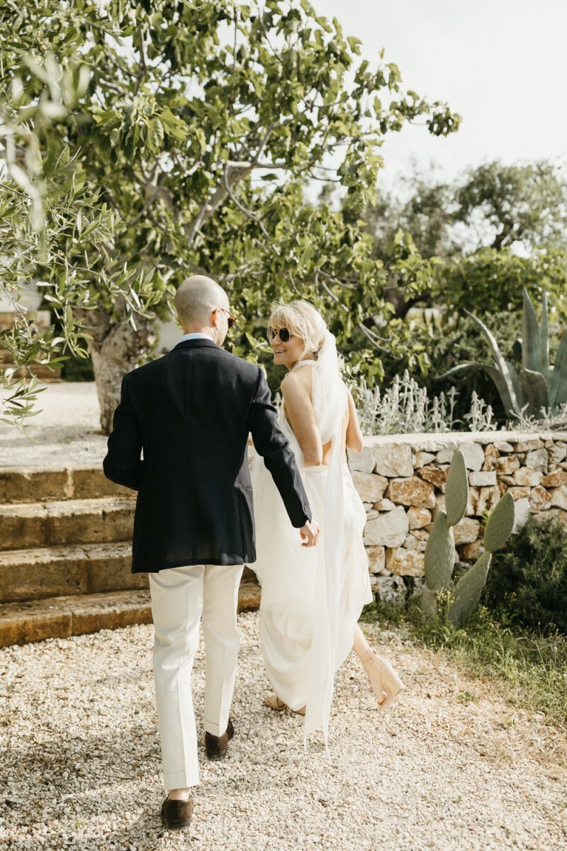 Beautiful bride Morag wears the Cheryl dress by British bridal designer Halfpenny London