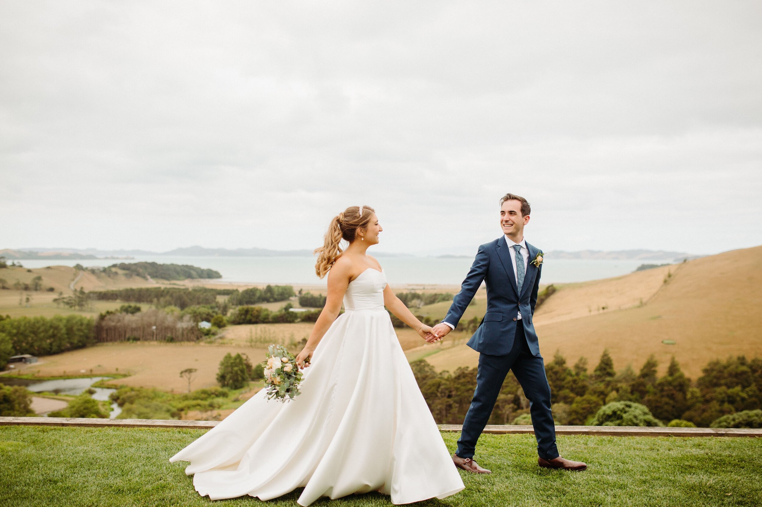 Beautiful bride Sophie wears the Ellie dress by Halfpenny London