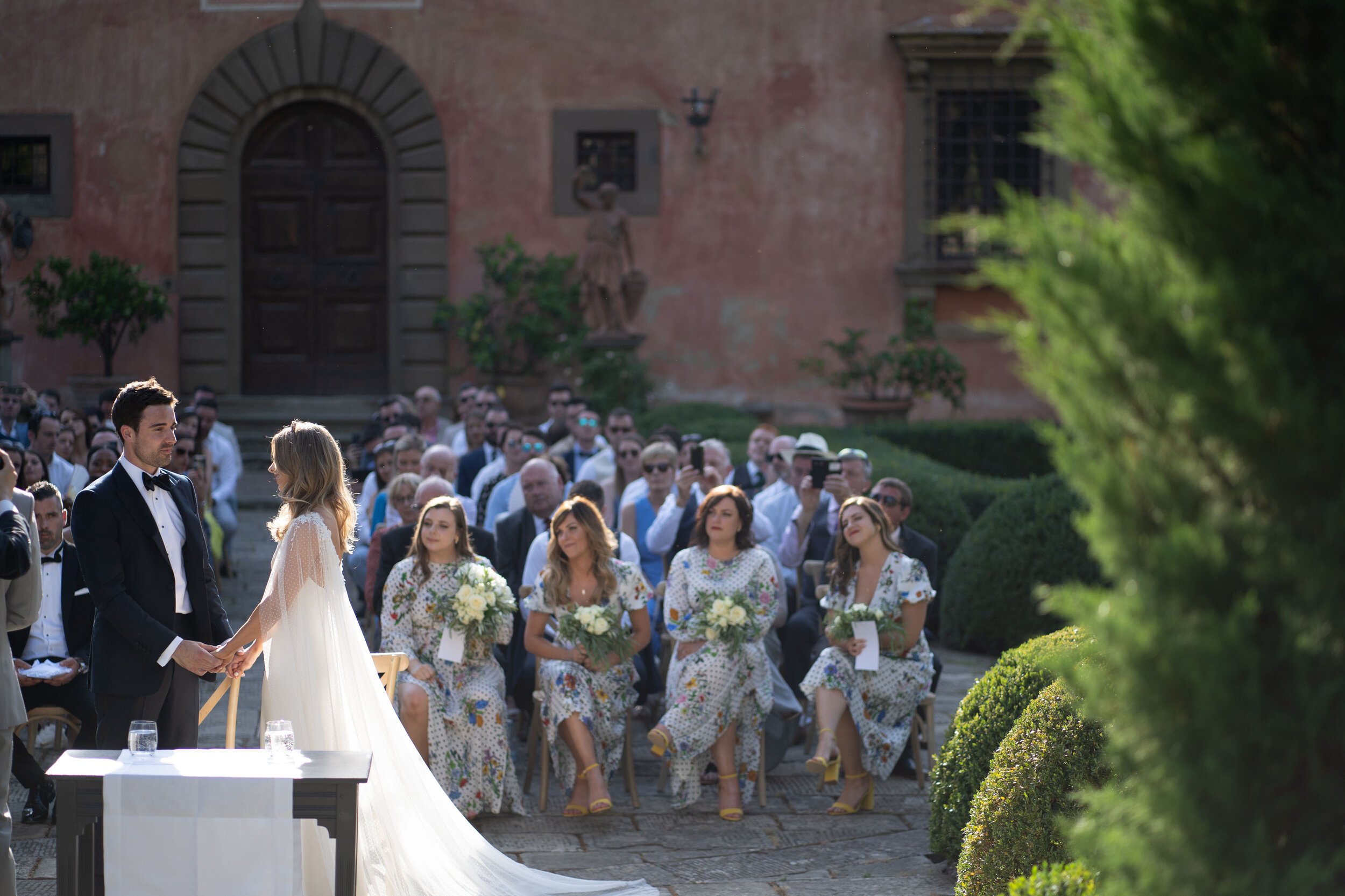 Beautiful bride Siobhan wore a wedding dress by Halfpenny London