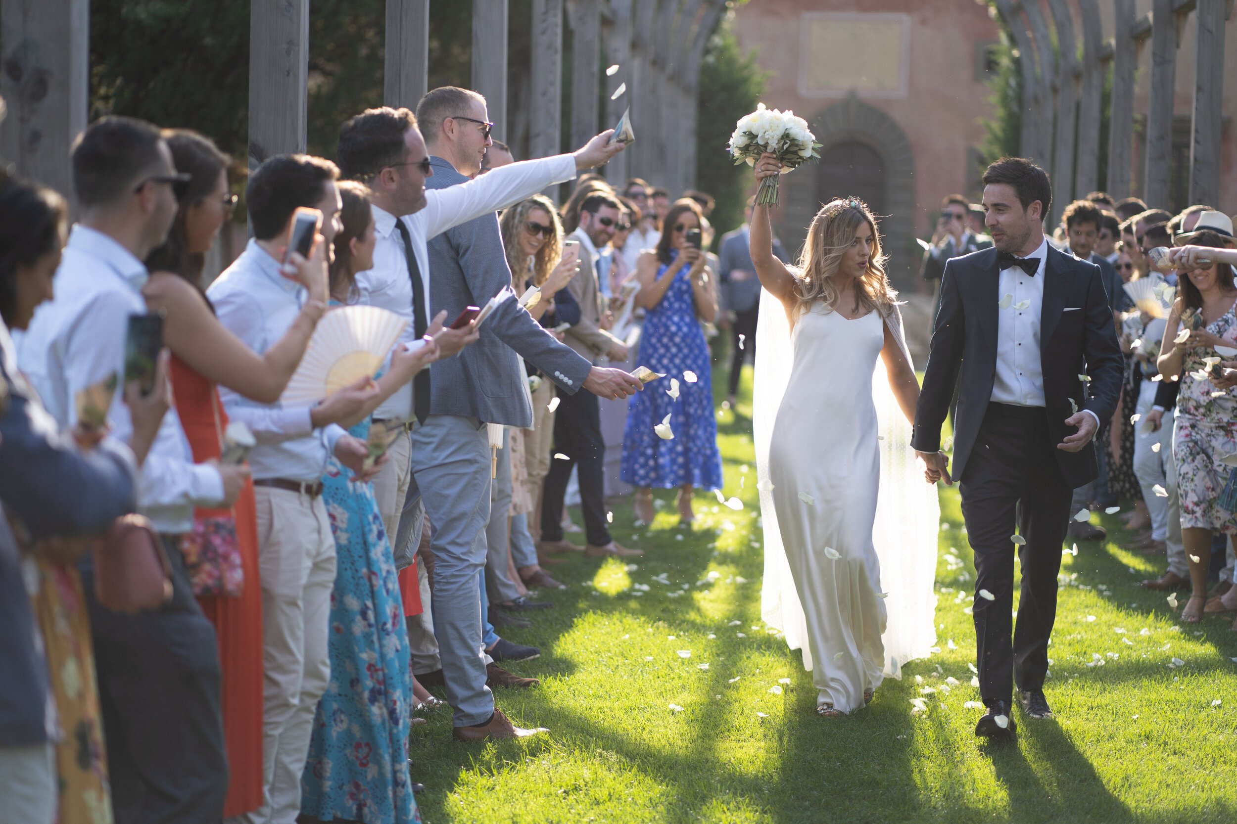 Beautiful bride Siobhan wore a wedding dress by Halfpenny London