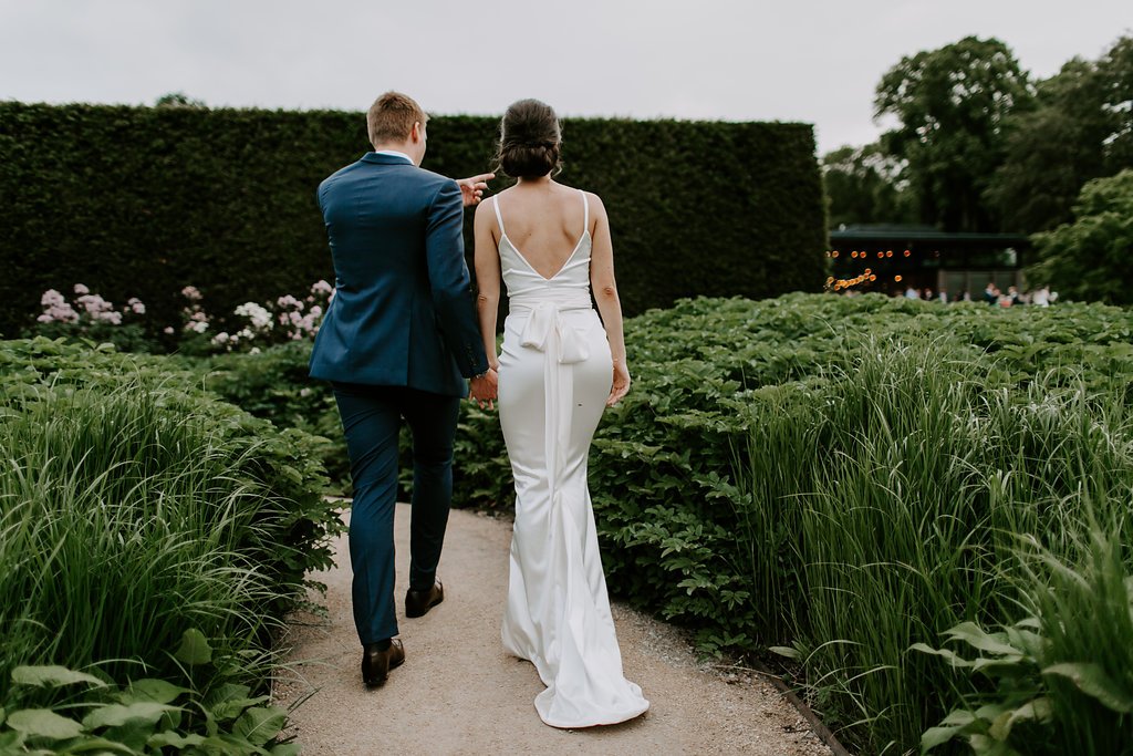 Beautiful bride Victoria wore a wedding dress by Halfpenny London