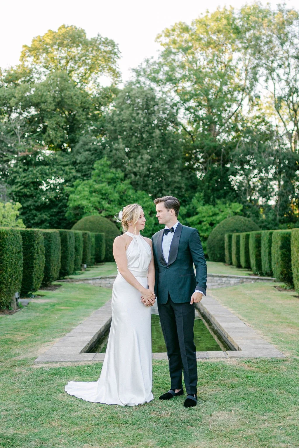 Beautiful bride Kristen wore the Cheryl wedding dress by Halfpenny London