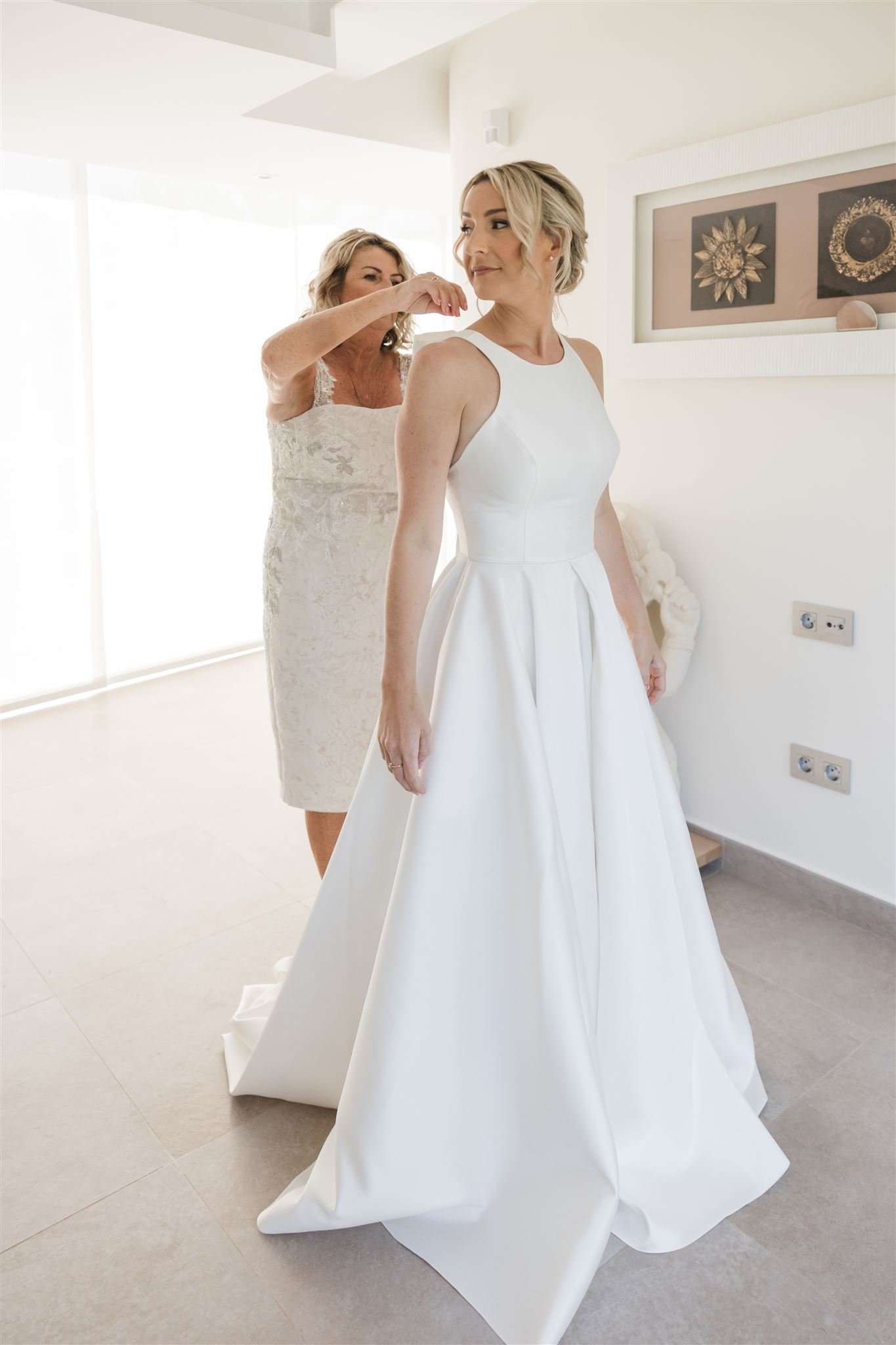 Beautiful bride Sally wore the Oak wedding dress by Halfpenny London