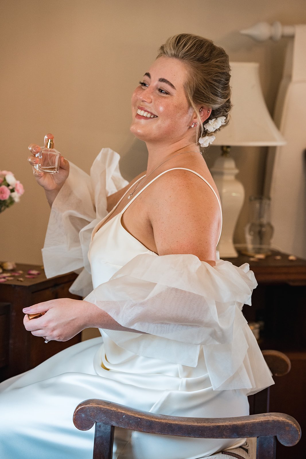 Beautiful bride Ronja wore the Luella dress and Issa shrug | Wedding dress by Halfpenny London