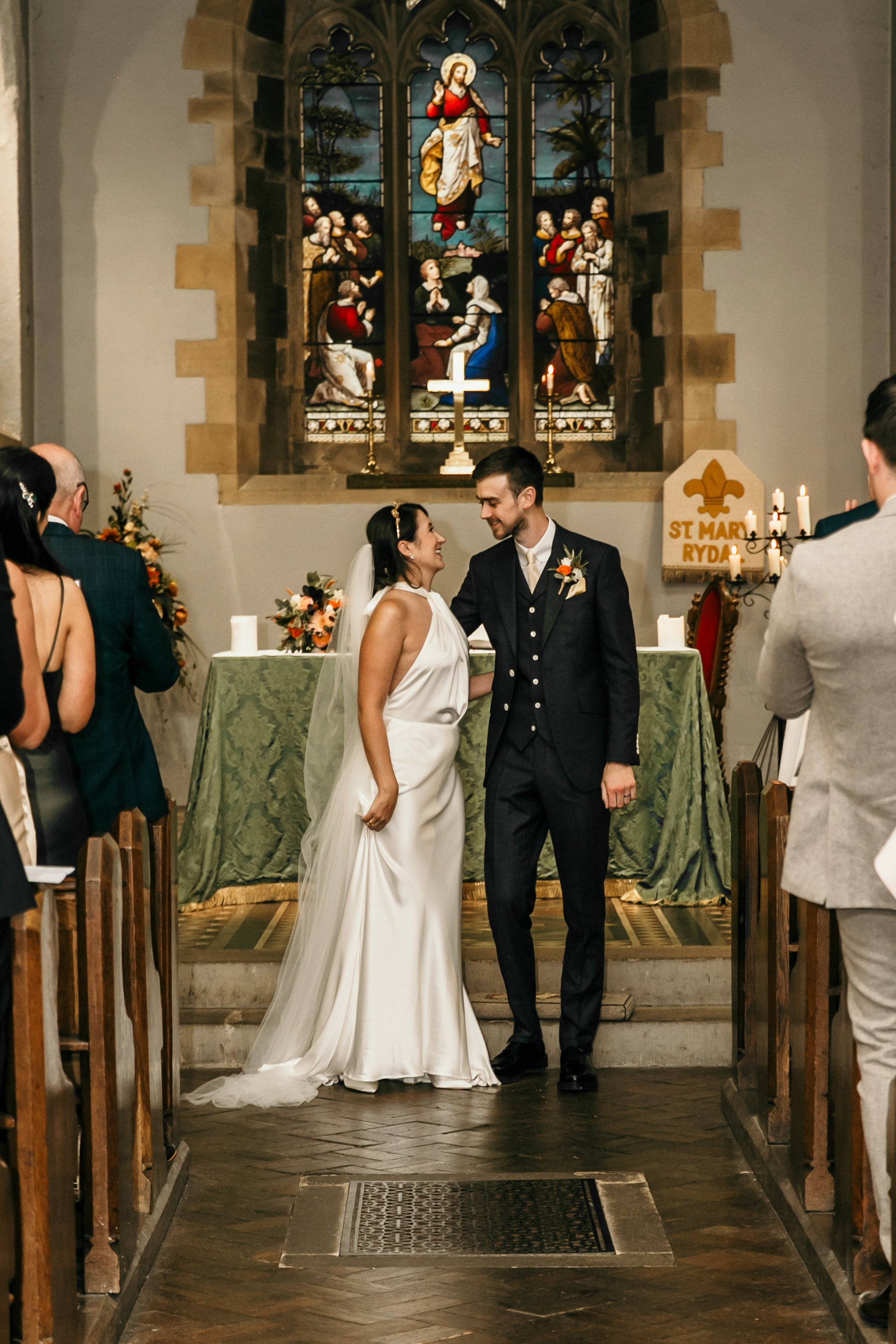 Beautiful bride Kim wore the Cheryl wedding dress by Halfpenny London