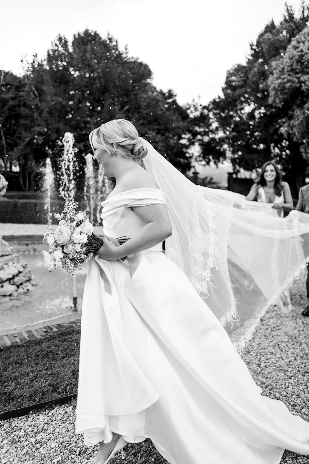 Beautiful bride Luisa wore the Okotan Corset, Ellie skirt and Palm veil | Wedding dress by Halfpenny London
