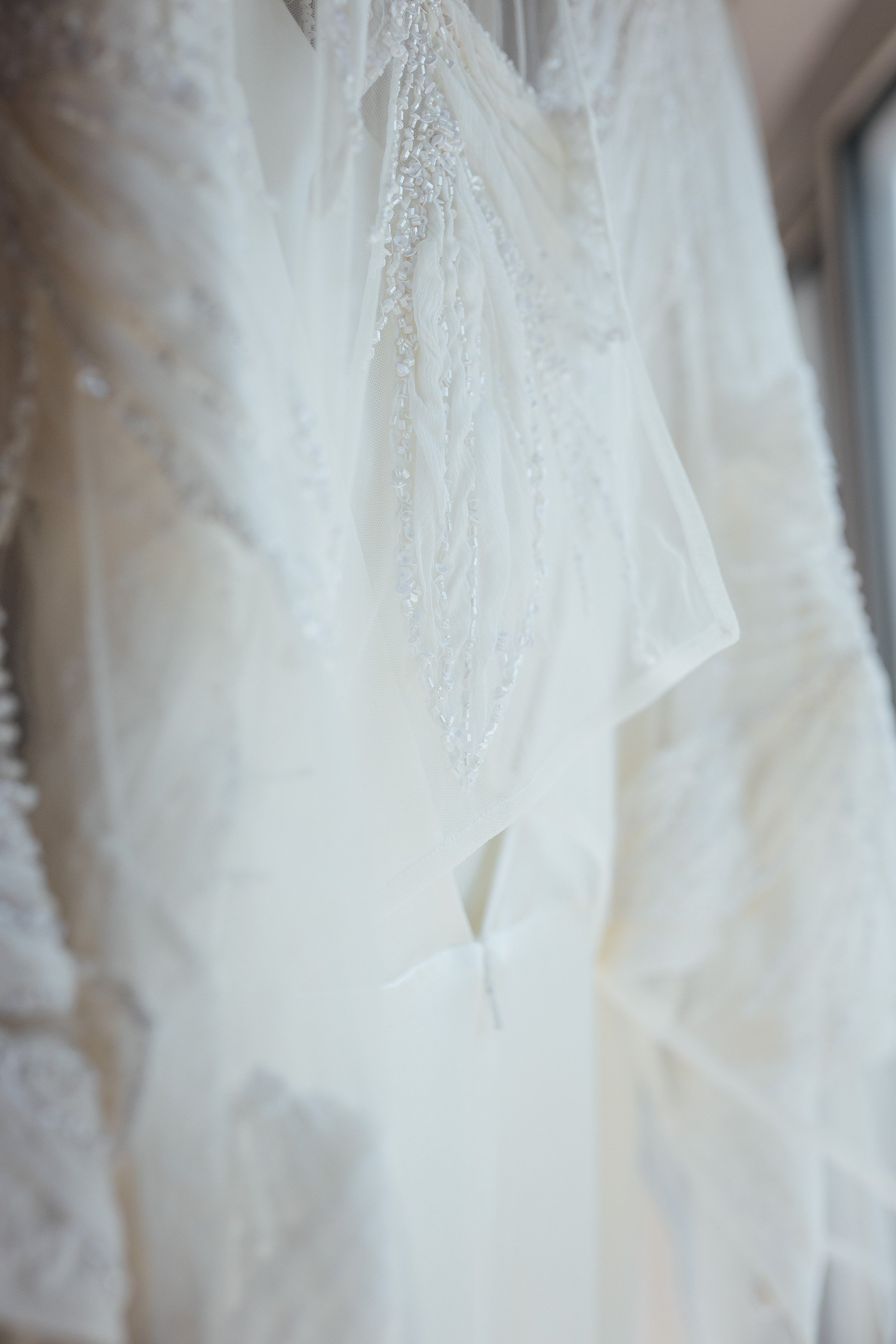 Beautiful bride Hannah wore the Thea wedding dress and Maple Capelet by Halfpenny London