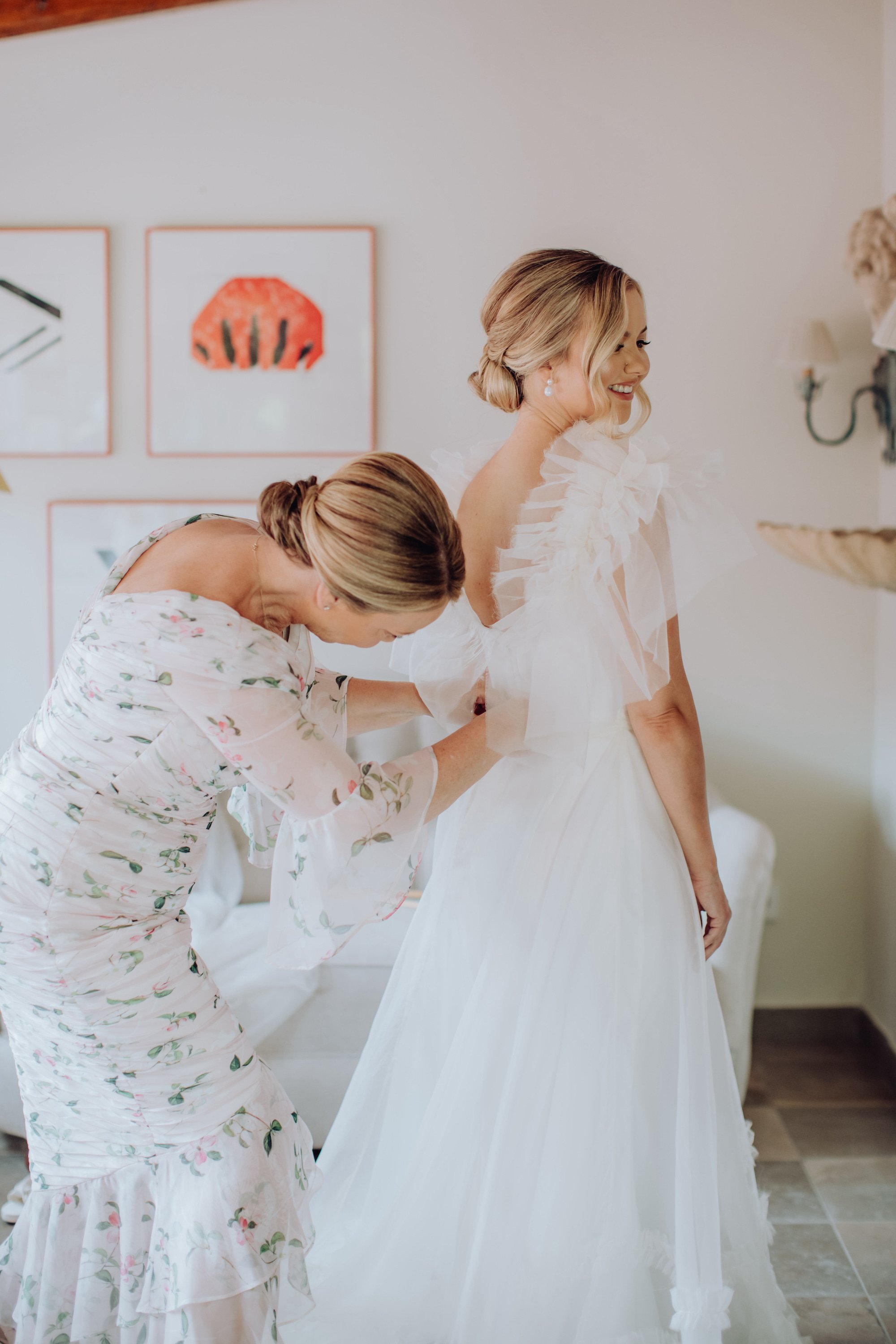 Beautiful bride Rebecca wears the Mayfair dress with detachable Mayfair skirt for her Wedding | Wedding dresses by Halfpenny London