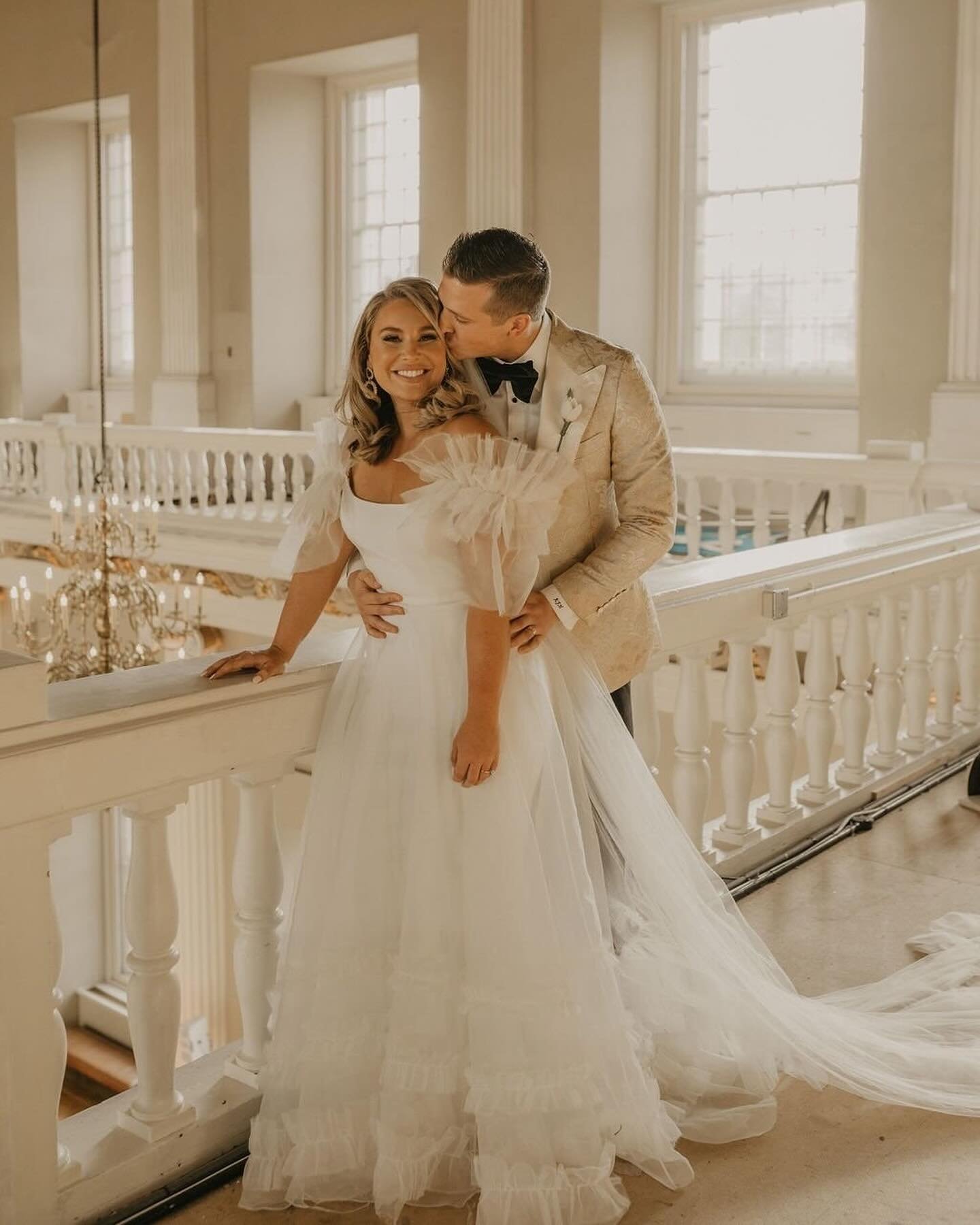 &ldquo;I would&rsquo;ve NEVER guessed this about myself, but I found my dress on the first day of wedding dress shopping. 

I worked with a fabulous Halfpenny London stylist, and I fell in love with the Mayfair dress right away! I knew I wanted some 