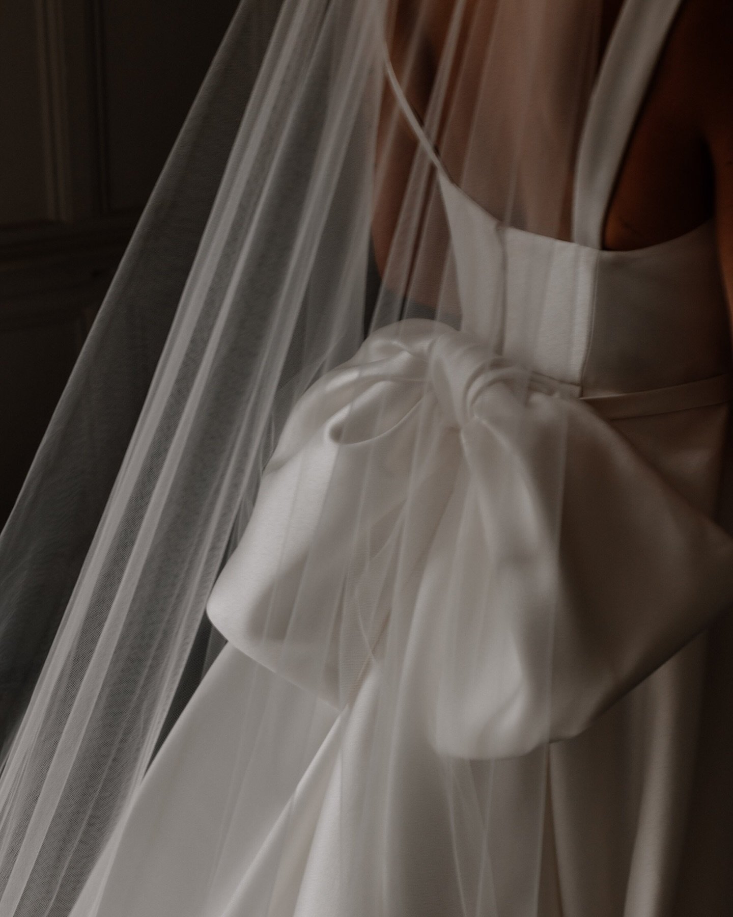 &ldquo;I didn&rsquo;t even have to look in the mirror to know it was the one. The way the dress made me feel was the give away. I knew that was how I wanted to feel when I got married. Oh, and then the tears! When I did see my reflection, I still fel