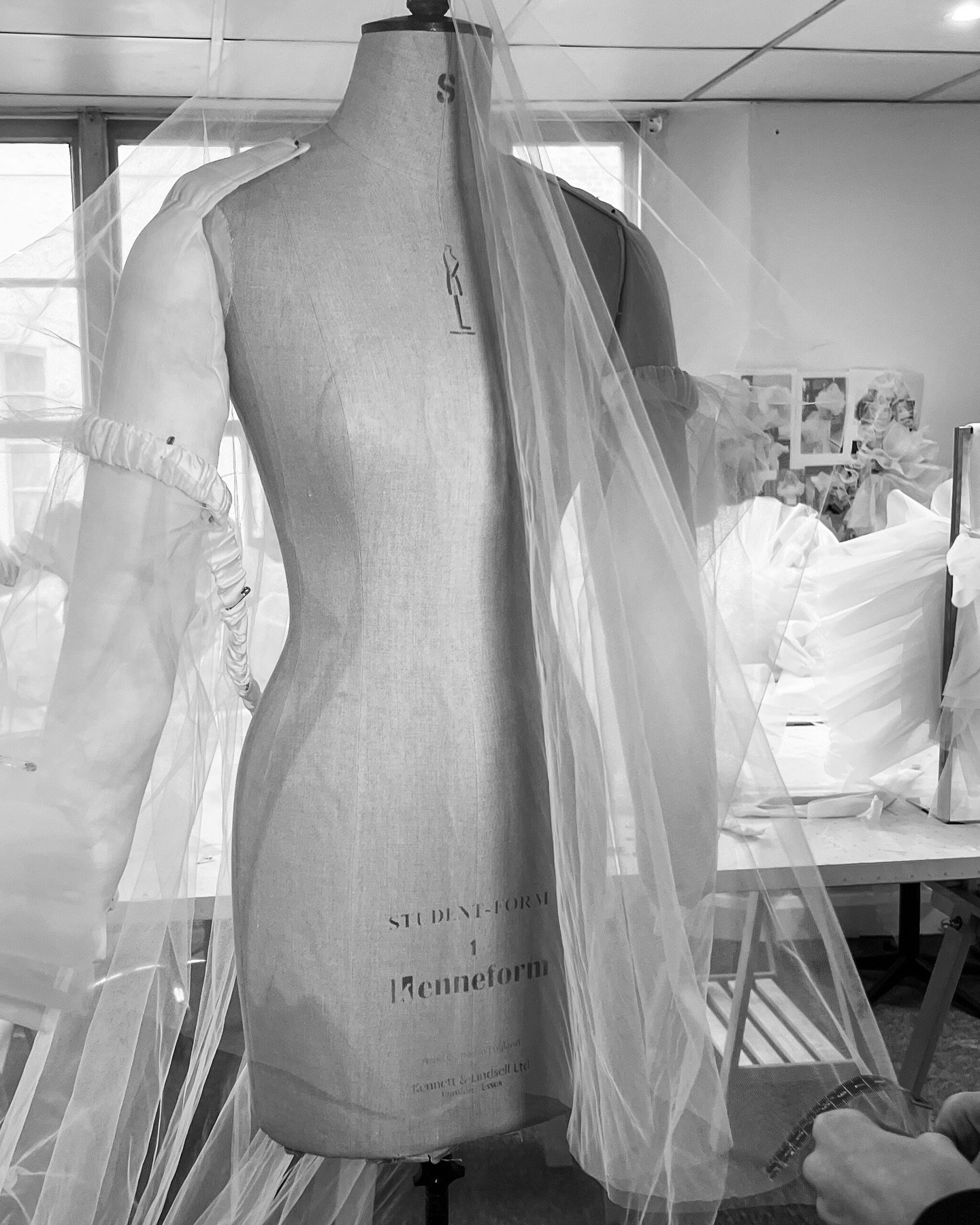 Behind the scenes in our atelier creating the Periwinkle veil. Brides can choose to wear this piece over the face, or in a double drape at the back.

Find your nearest place to try via the link in our bio.

#HPLBalanceChapterOne #HalfpennyLondon #HPL