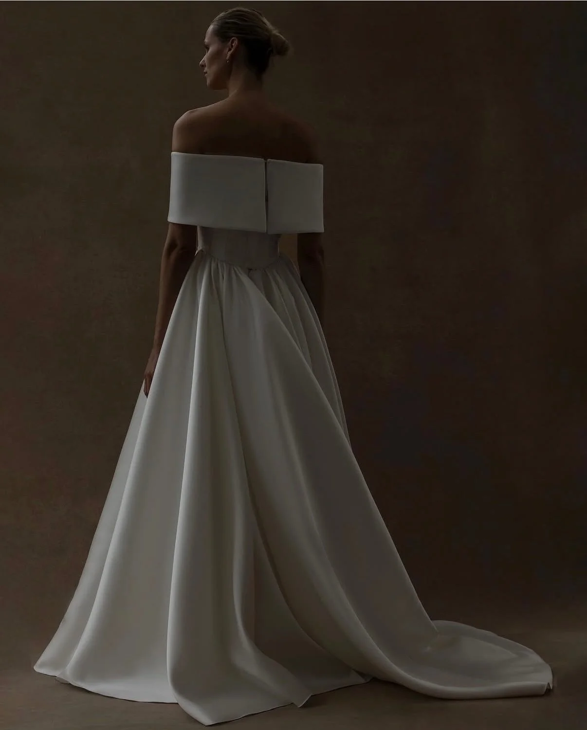 We&rsquo;re coming to New York City!

US brides: we are thrilled to be previewing the new collection on October 14-16.

A limited number of one to one bridal appointments are available. Please email brides@halfpennylondon.com to enquire.

Photography