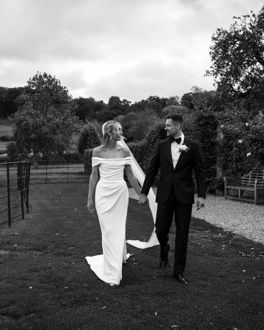&ldquo;The clean lines, draping neckline and the effortless elegance &mdash; it was everything I&rsquo;d ever dreamed of for my big day.&rdquo;⁠
⁠
For her wedding at Primrose Hill Farm, @ellamaywaterhouse chose a look that embodied understated elegan