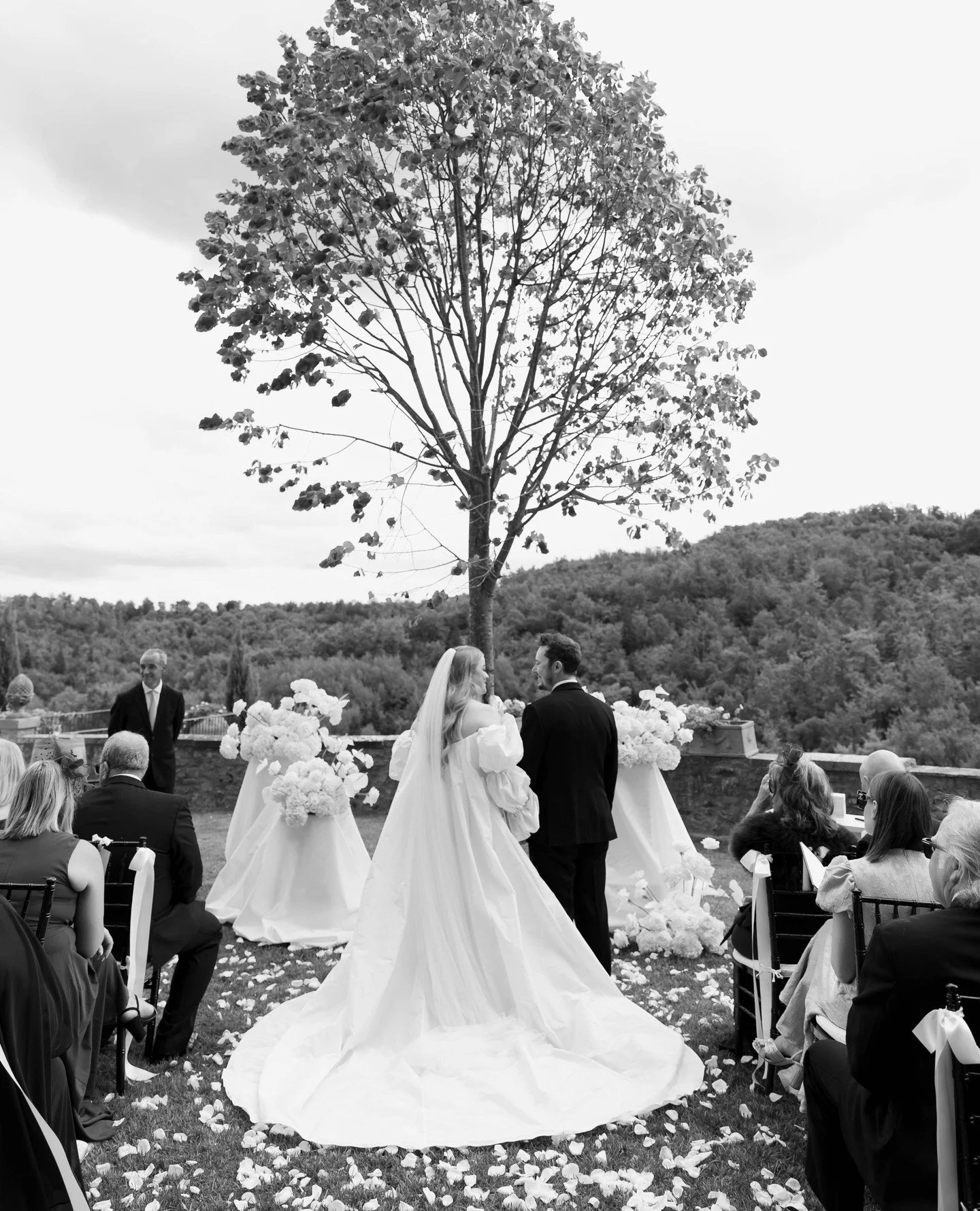 &ldquo;Finding my bridal look with Halfpenny London was truly a wonderful experience. Prior to my appointment, I had found wedding dress shopping extremely overwhelming &mdash; particularly as a curvier bride, navigating sample-size dresses... For th