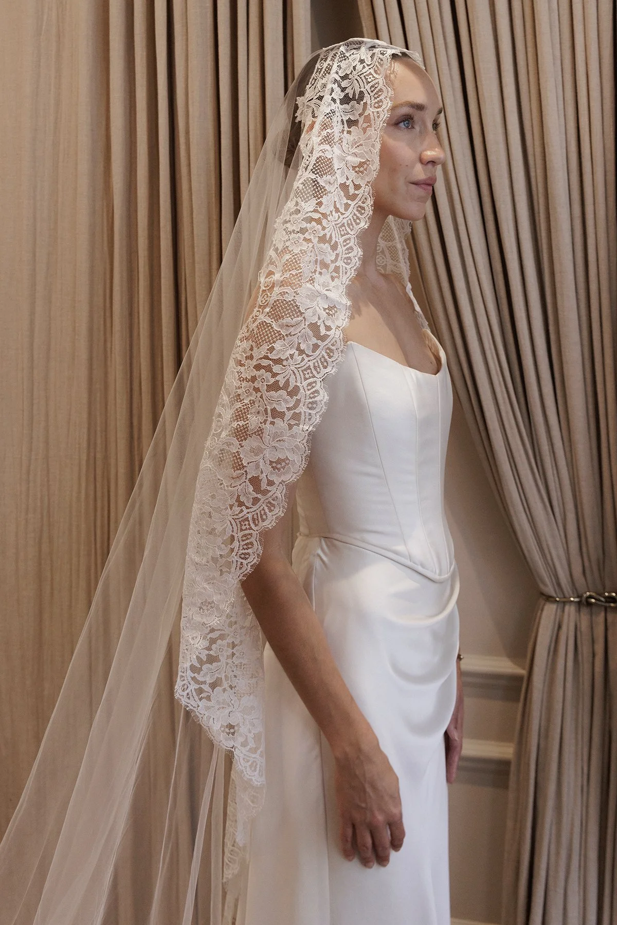 HALFPENNY LONDON- BROAD LACE VEIL 2.jpg