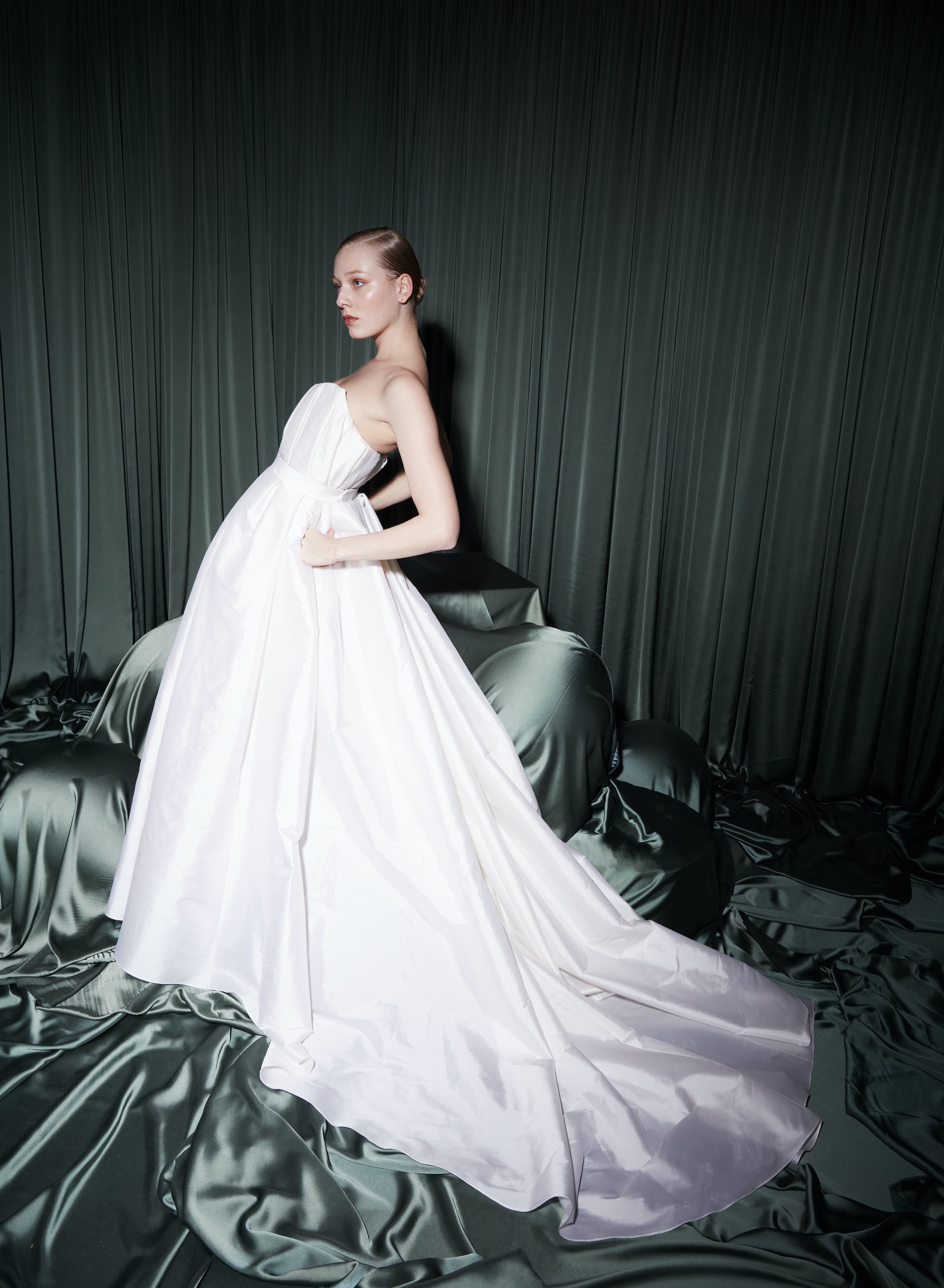 Poise dress worn with the Magnetic sleeves | Wedding dresses by Halfpenny London