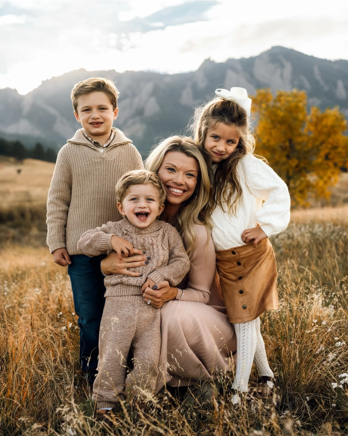 &ldquo;Forever is composed of nows.&rdquo; &ndash; Emily Dickinson
 And these little moments are the ones that matter.
Wild season is wrapping up. I&rsquo;m nearly caught up on edits and only taking a few sessions in December. Message me or head to t