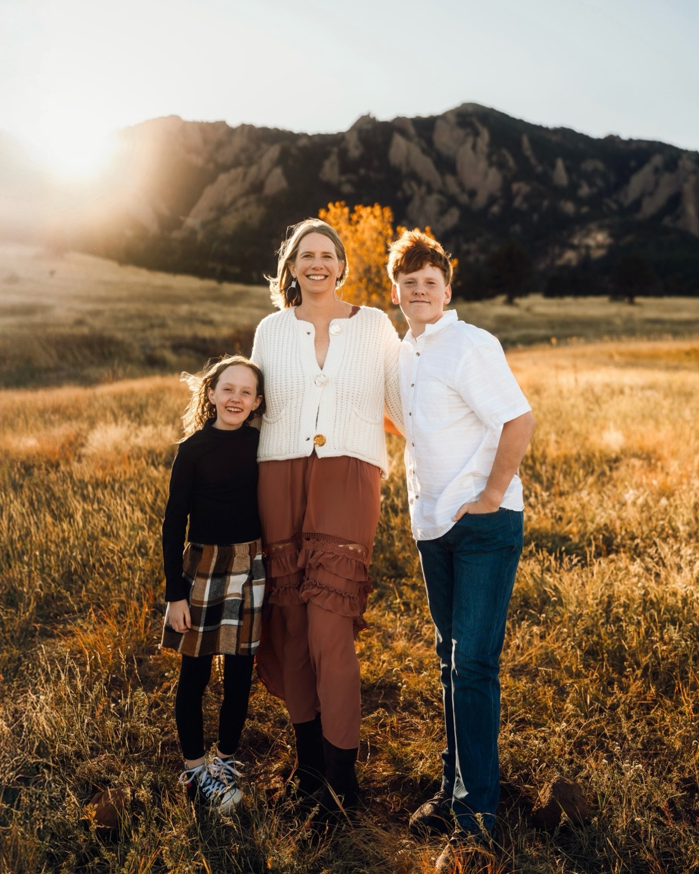 A softer pace lately, finally. Holding space, catching up and beginning to plan for 2026. 

***
#boulderfamilyphotographer 
#boulderfamilyphotography 
#flatirons 
#coloradophotographer 
#denverphotographer 
#estesparkphotographer 
#rmnpphotographer