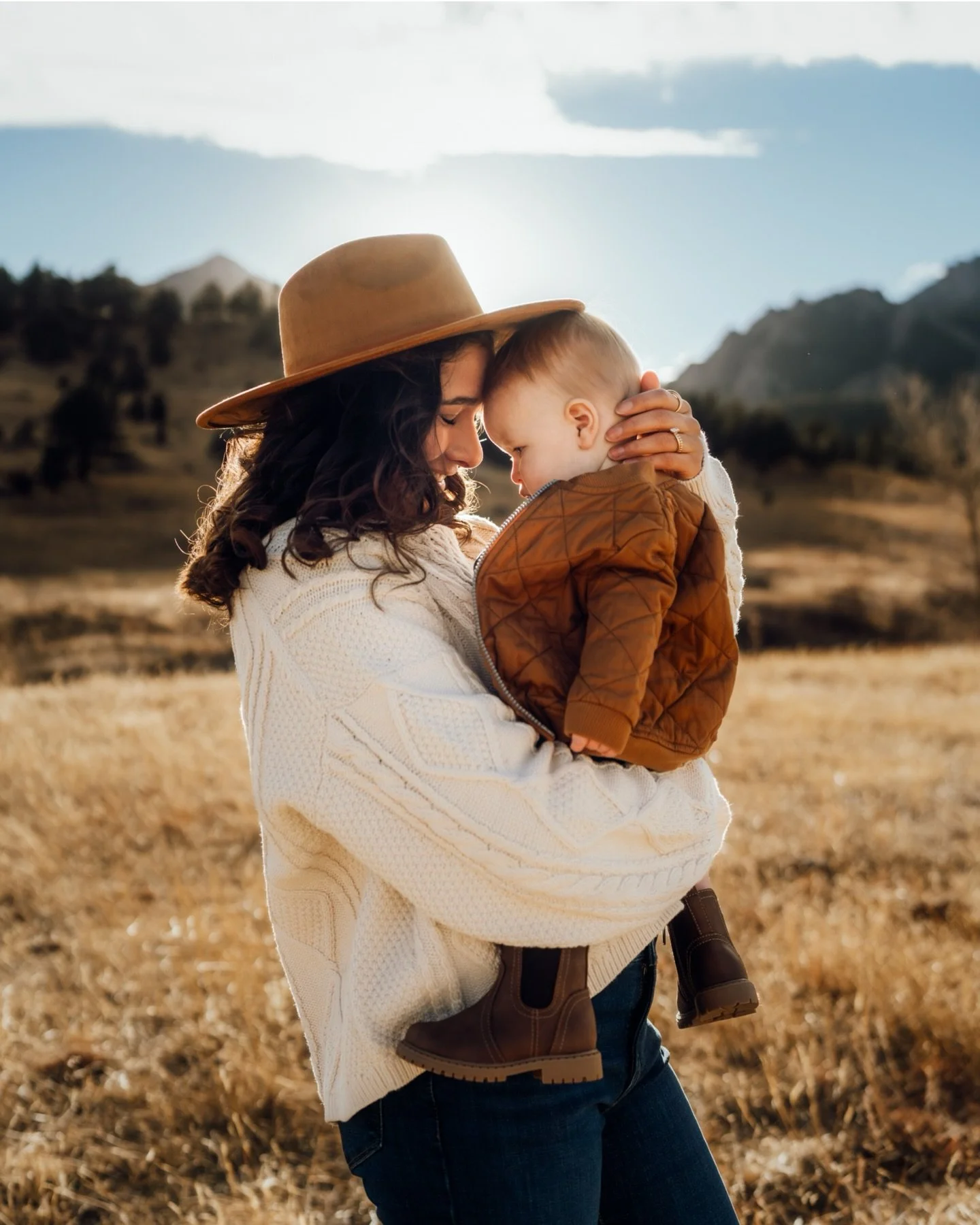 I photographed her maternity session.
Now this little guy is here, and I get to tell the next part of their story.

The full circle sessions will always be my favorite.

#coloradomotherhood #boulderfamilyphotographer #boulderphotographer #denverfamil