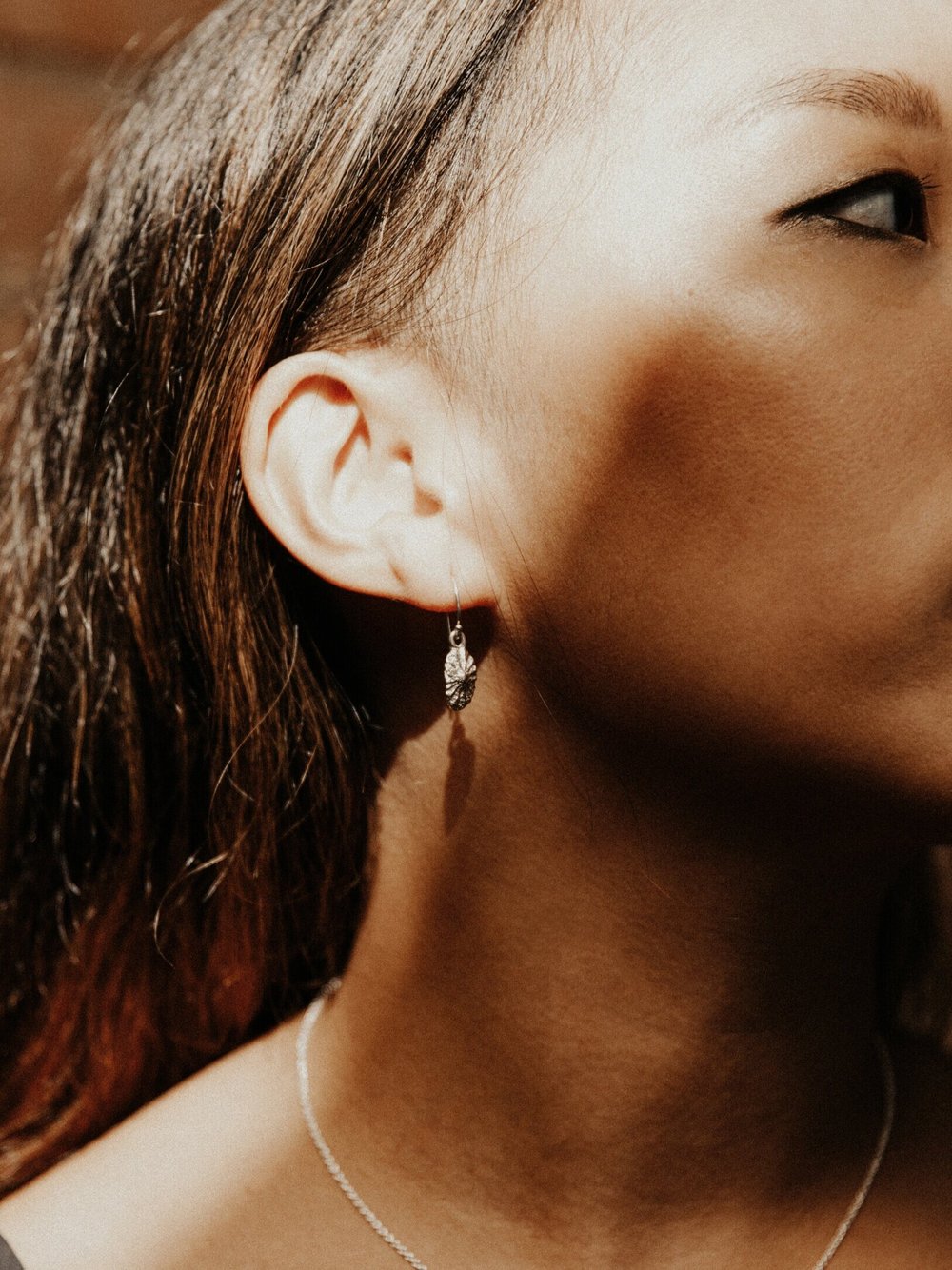 Louis Vuitton Icon Monogram Inclusion Earrings in Grey Acrylic ref