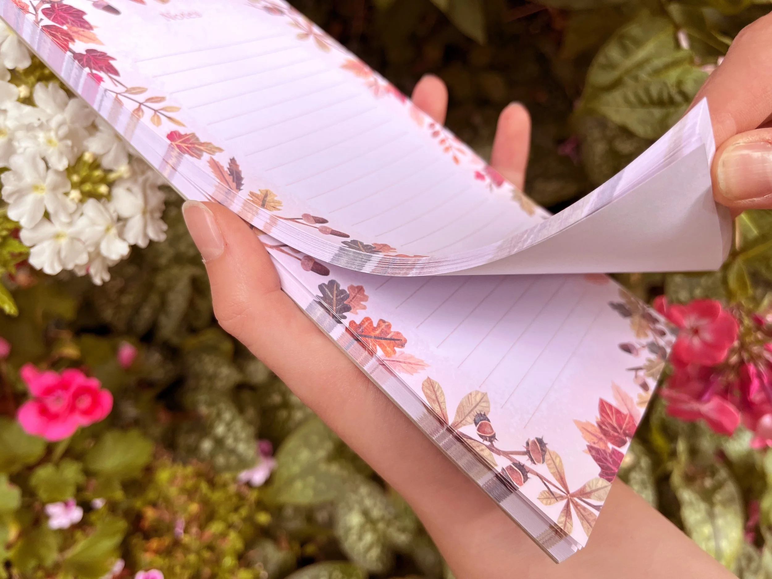 autumn note pad 3.jpg