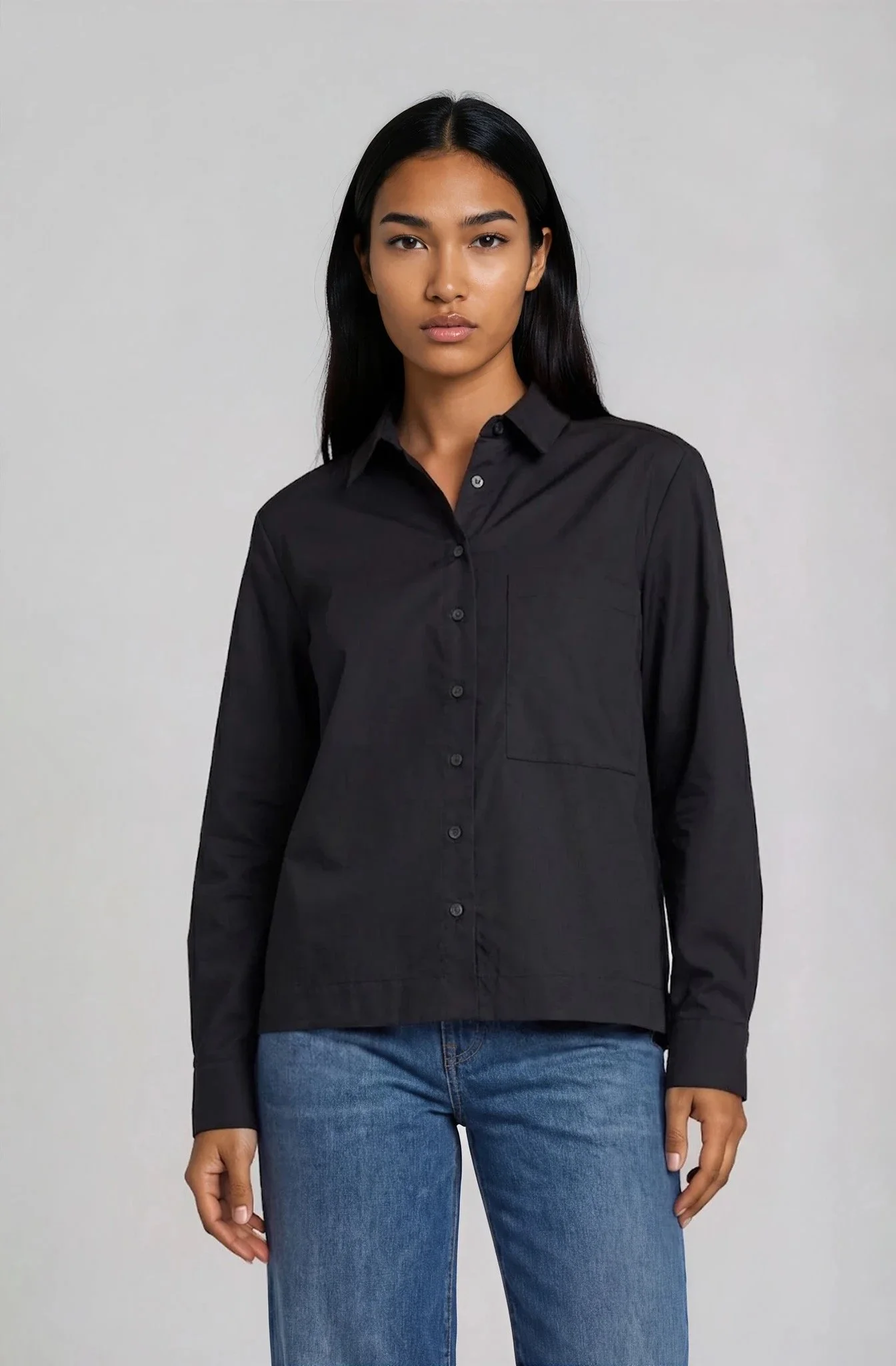 6020_1560_black_JULIA _front.jpg