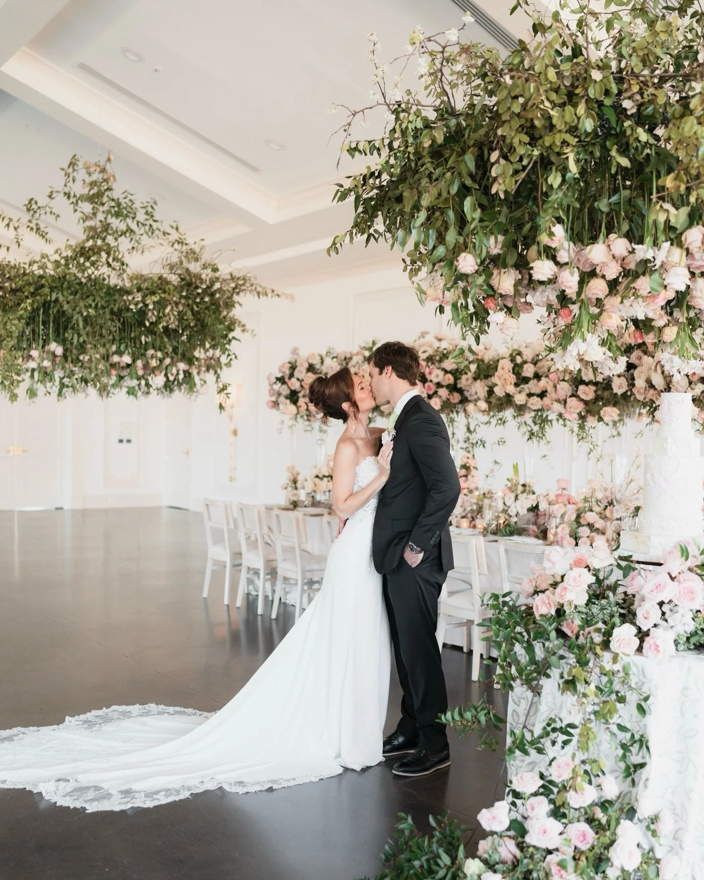 When Should You Book Your Wedding Photographer? 📸🤍

Booking early = peace of mind + better availability. Here&rsquo;s a general guideline to help you plan:

💍 12&ndash;18 months before your wedding
Ideal for peak season dates, popular venues, and 