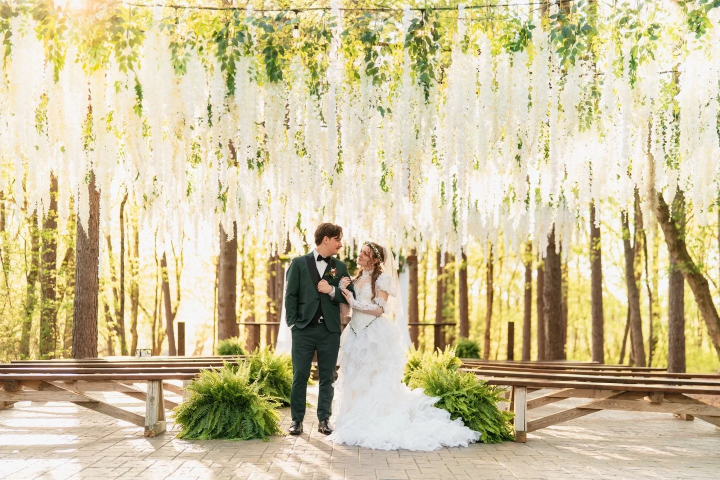 They dreamed of a fairy tale wedding 💍 made it come true at @hiwasseeriverweddings #smokeymountainelopement 
#seviervillephotographer #gatlinburgphotographer
#smokeymountainsweddingphotographer