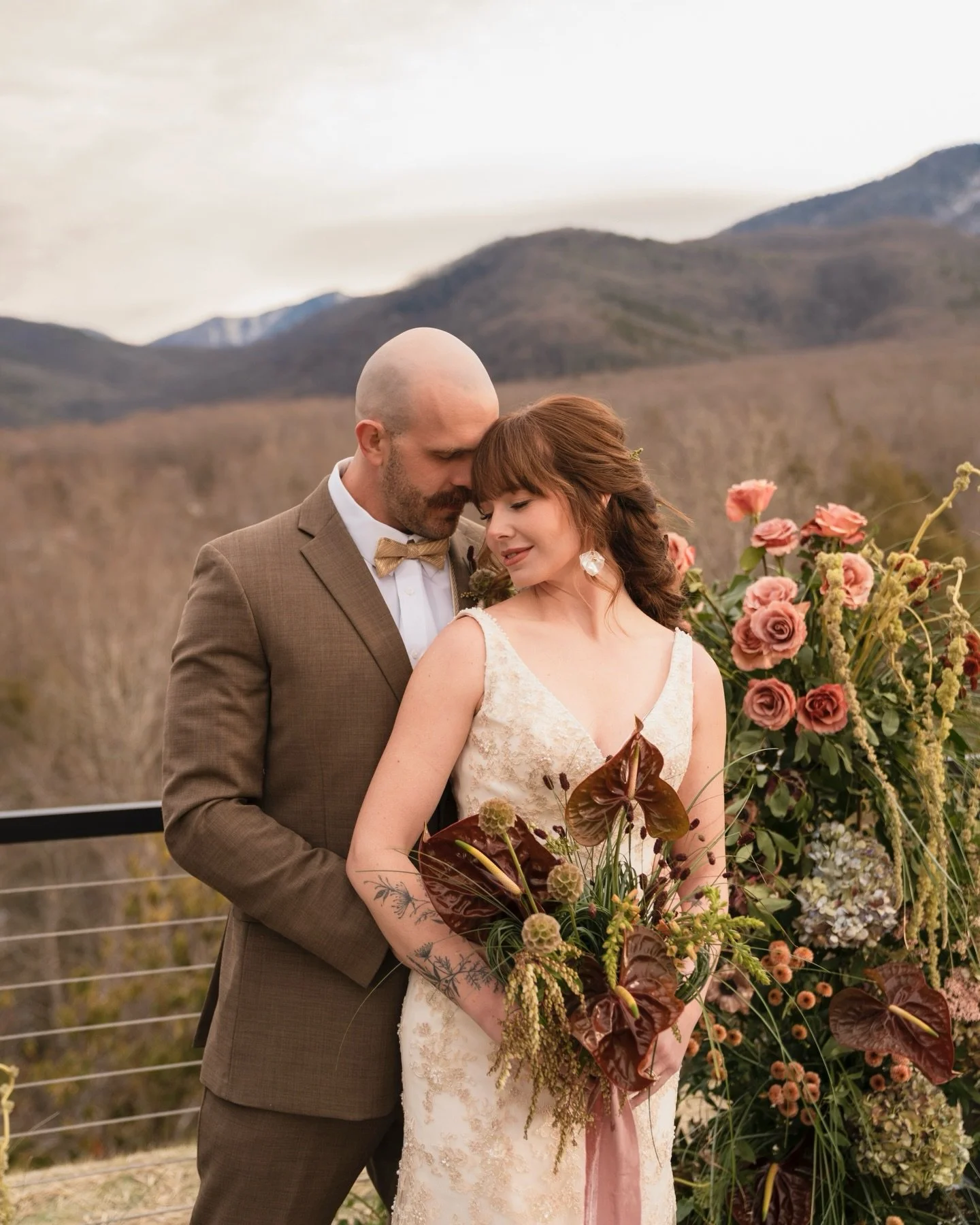 Grateful for the opportunity to be part of such a beautiful content day at this incredible new venue 🤍

The views were breathtaking, and this stunning floral installation made the setting even more magical. Every detail was thoughtfully designed, fr