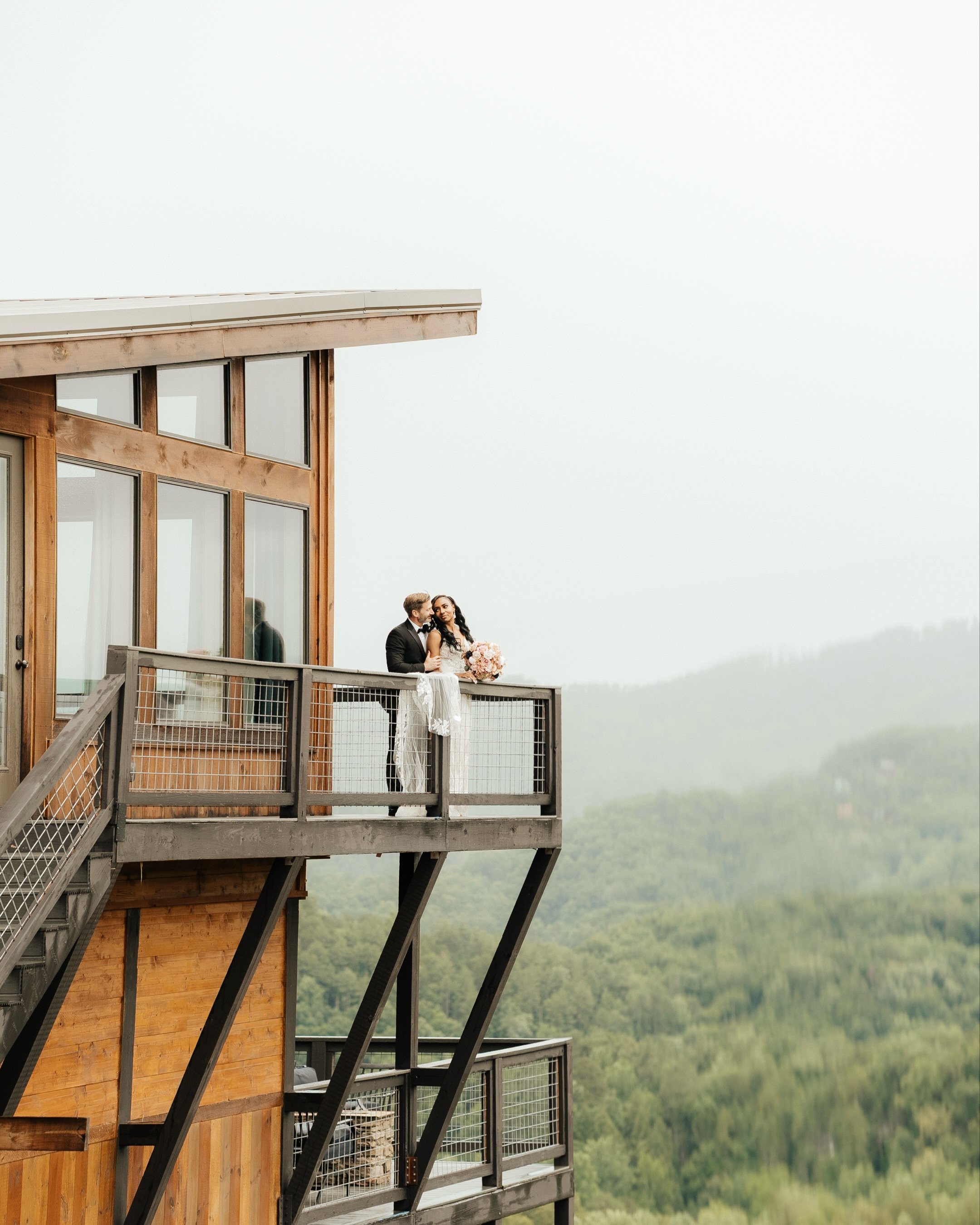 Mountain micro wedding for Trinity and Matt 💍🤍