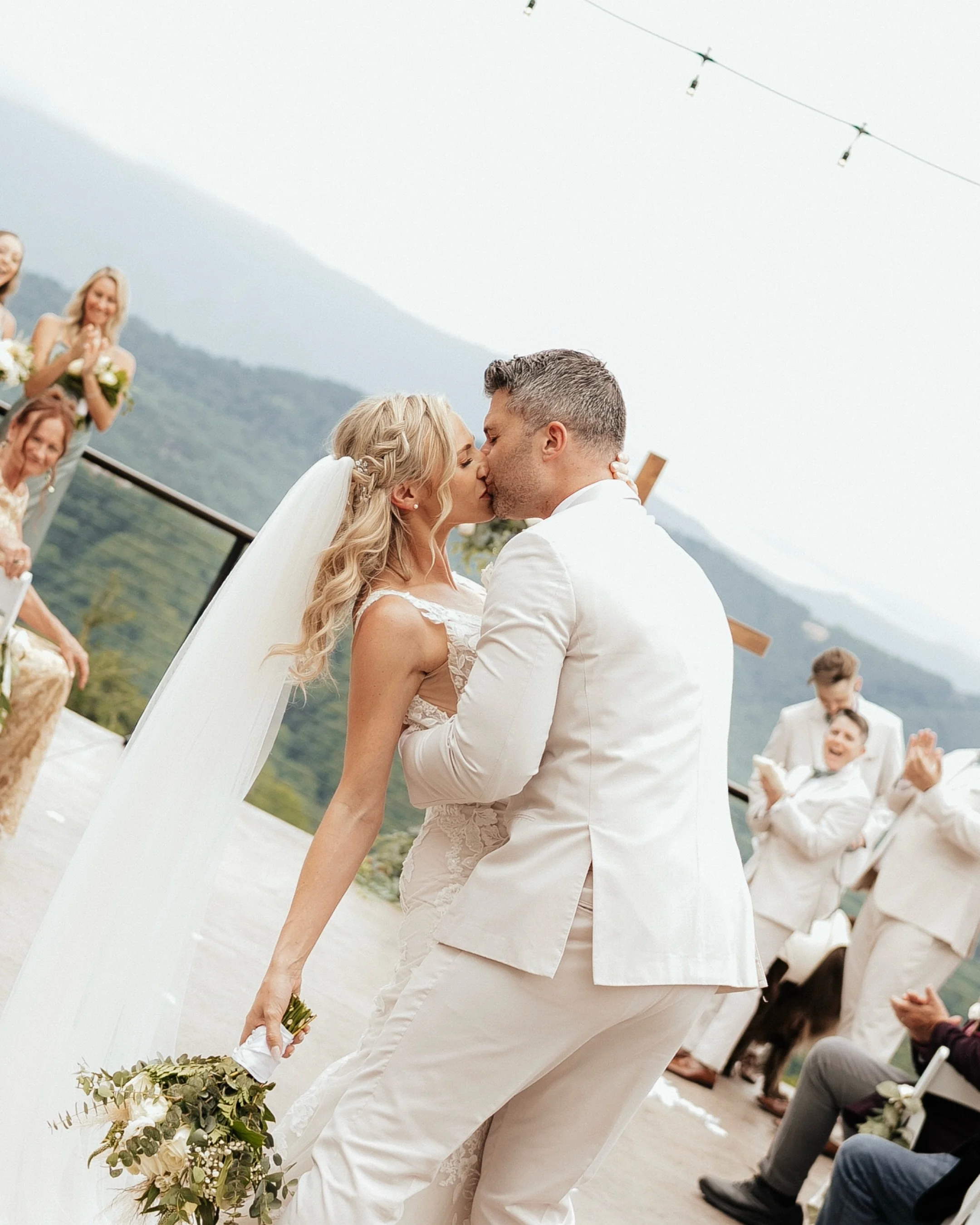 Love Above the Smokies

A Magnolia Venue Wedding | Sevierville, Tennessee | B&amp;P 

Some weddings are beautiful. Others become unforgettable. This celebration at Magnolia Venue in Sevierville, Tennessee was the perfect blend of timeless romance, br