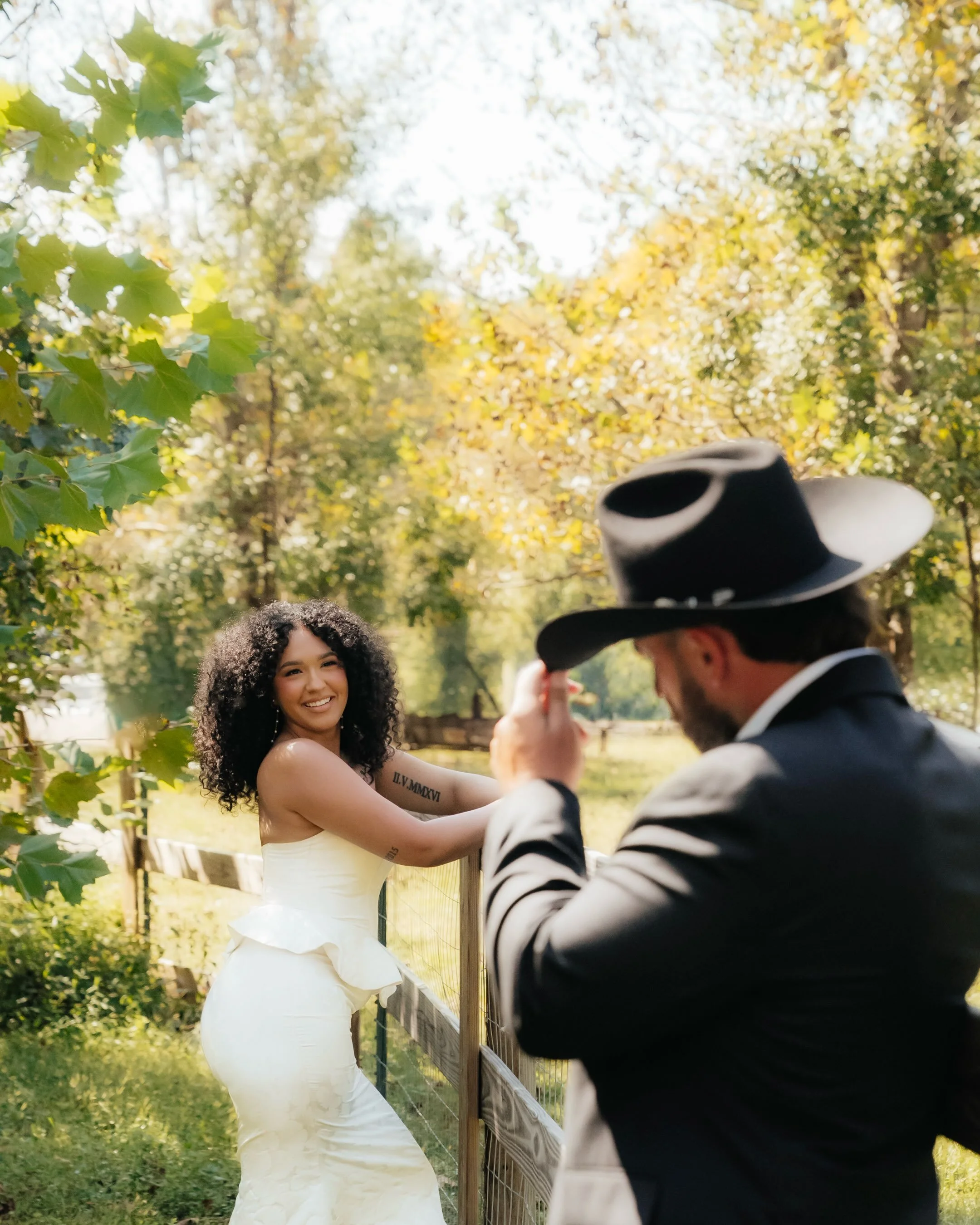 ☀️ Dear couples: don&rsquo;t be afraid of the sun. ☀️

One thing I always tell my couples is this: your wedding photos don&rsquo;t have to wait for golden hour.

Yes, sunset light is gorgeous. But there is something so beautiful about embracing the l