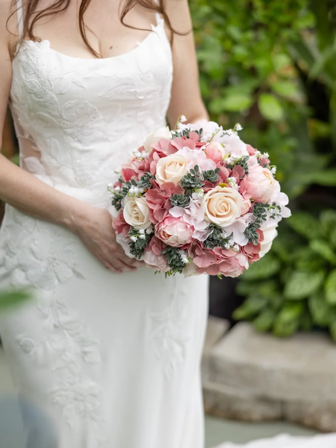 K&rsquo;lani is married and we are obsessed with her and her gown, Jagger. Thank you for sharing your photos and we are wishing you a lifetime of happiness
📷 Photos By Ariel